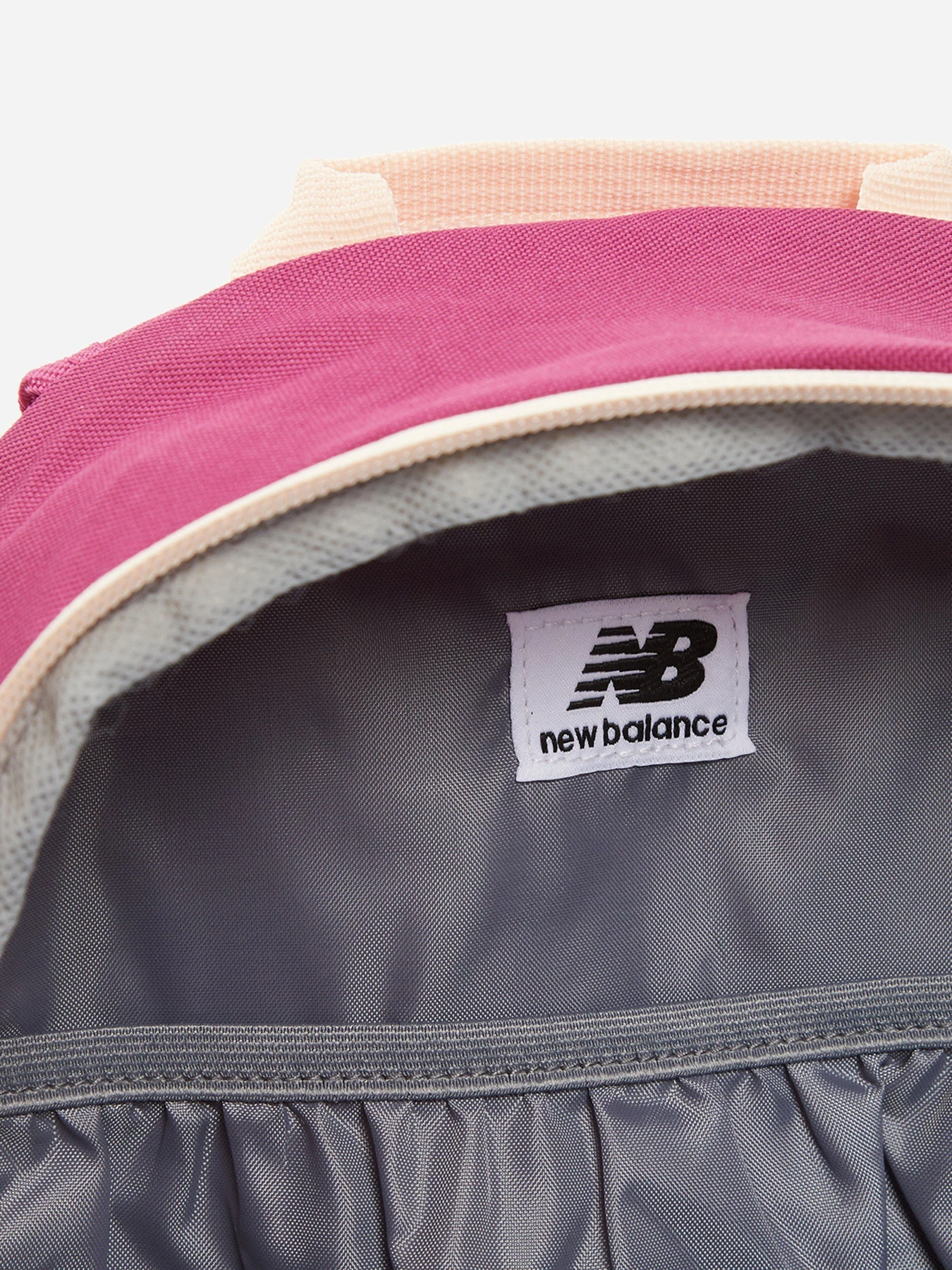 Рюкзаки New Balance Core Performance модель LAB13401COO Рюкзаки New Balance Core Performance модель LAB13401COO Фото