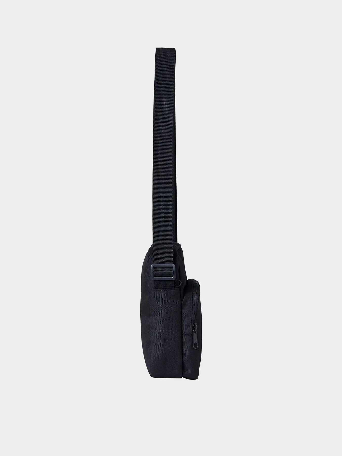 Сумки New Balance SLING модель LAB23017BK Сумки New Balance SLING модель LAB23017BK Фото