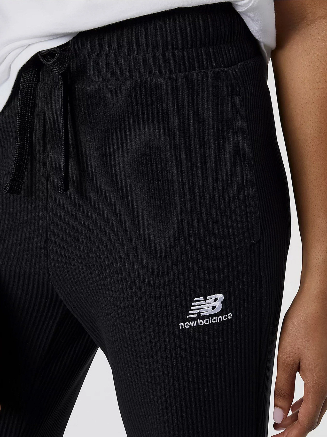Брюки New Balance Athletics Track модель WP23502BK Фото