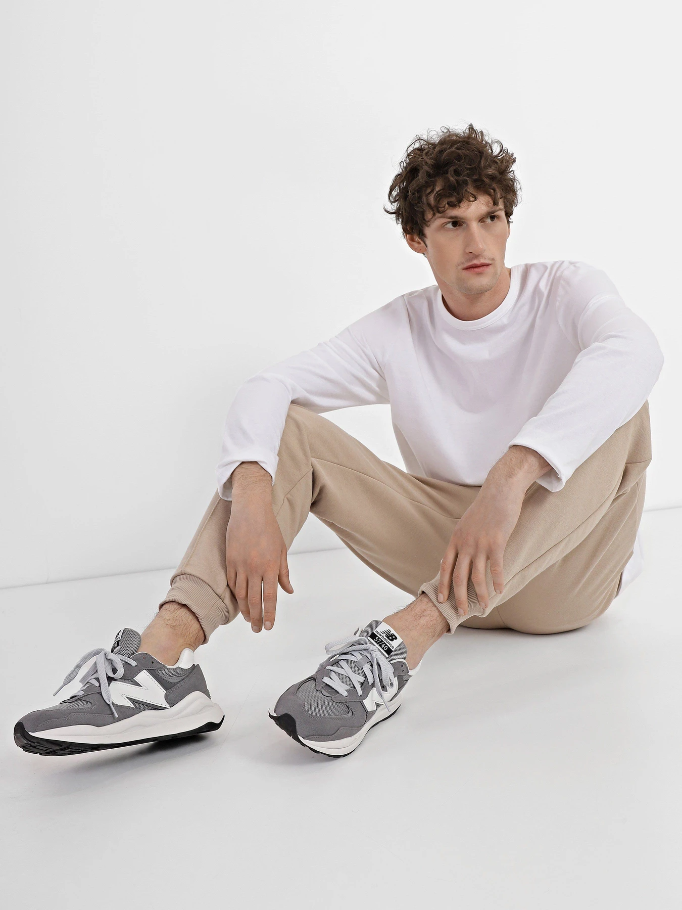 Кросівки New Balance 574 модель M5740VPB Фото
