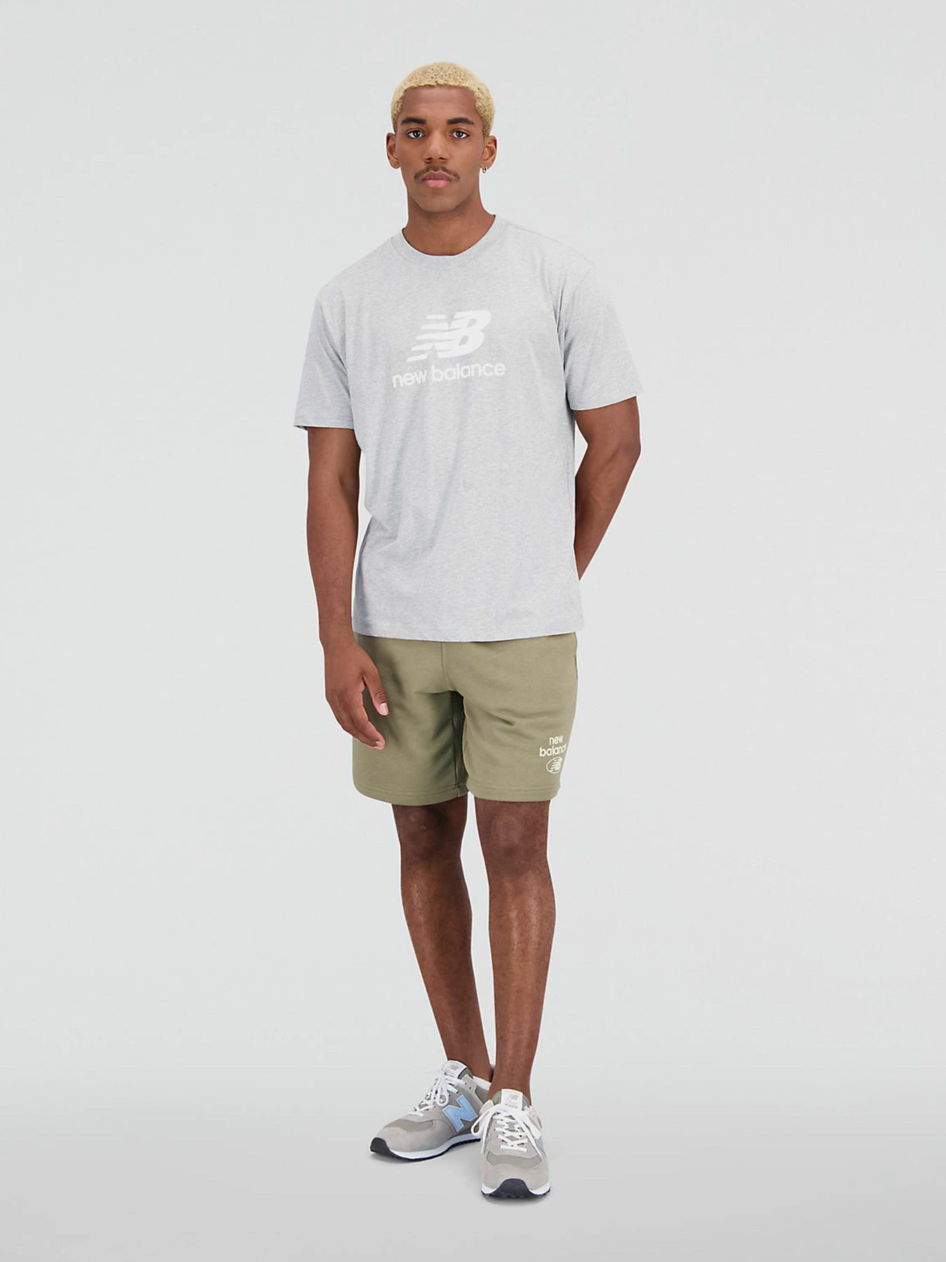 Футболки и поло New Balance Essentials Stacked Logo модель MT31541AG Футболки и поло New Balance Essentials Stacked Logo модель MT31541AG Фото