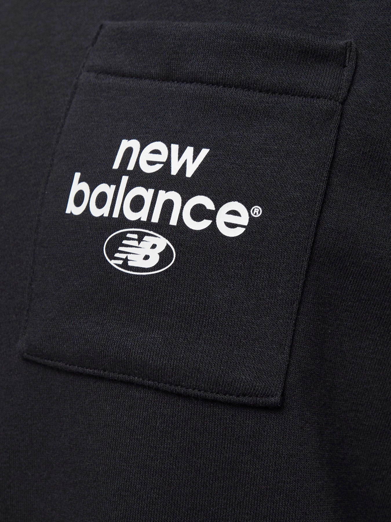 Сукні New Balance Essentials Stacked Logo модель WD31501BK Сукні New Balance Essentials Stacked Logo модель WD31501BK Фото