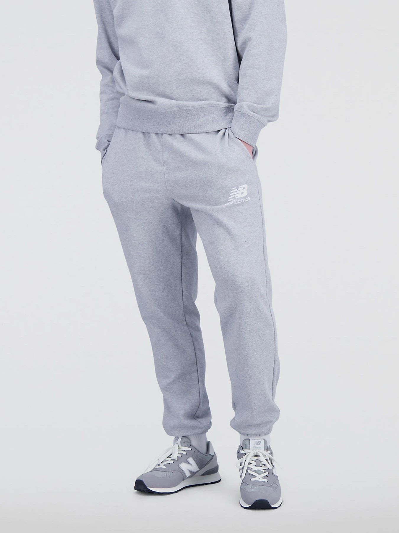 Брюки New Balance Essentials модель MP31539AG Брюки New Balance Essentials модель MP31539AG Фото
