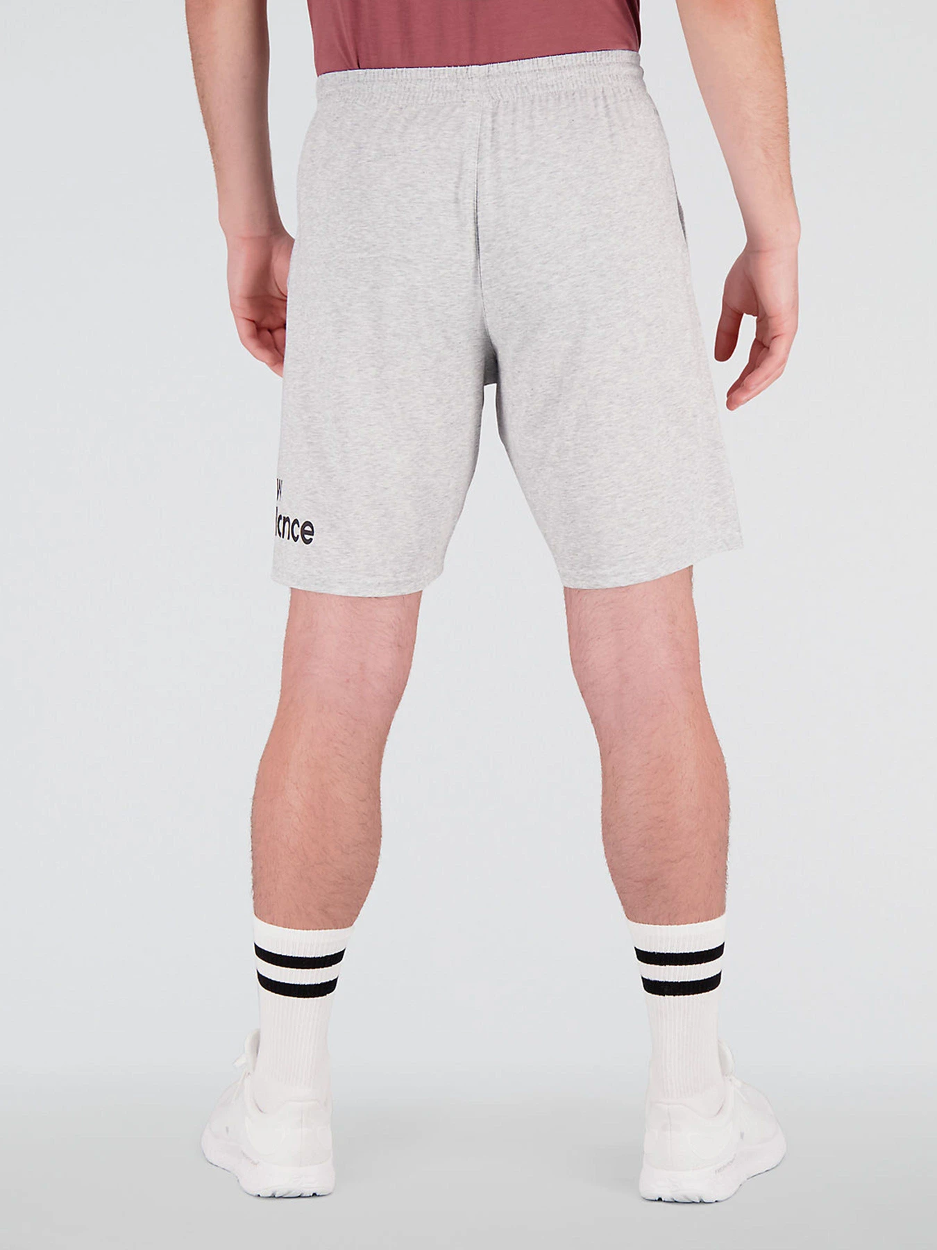Шорты New Balance Heathertech модель MS21073AG Шорты New Balance Heathertech модель MS21073AG Фото