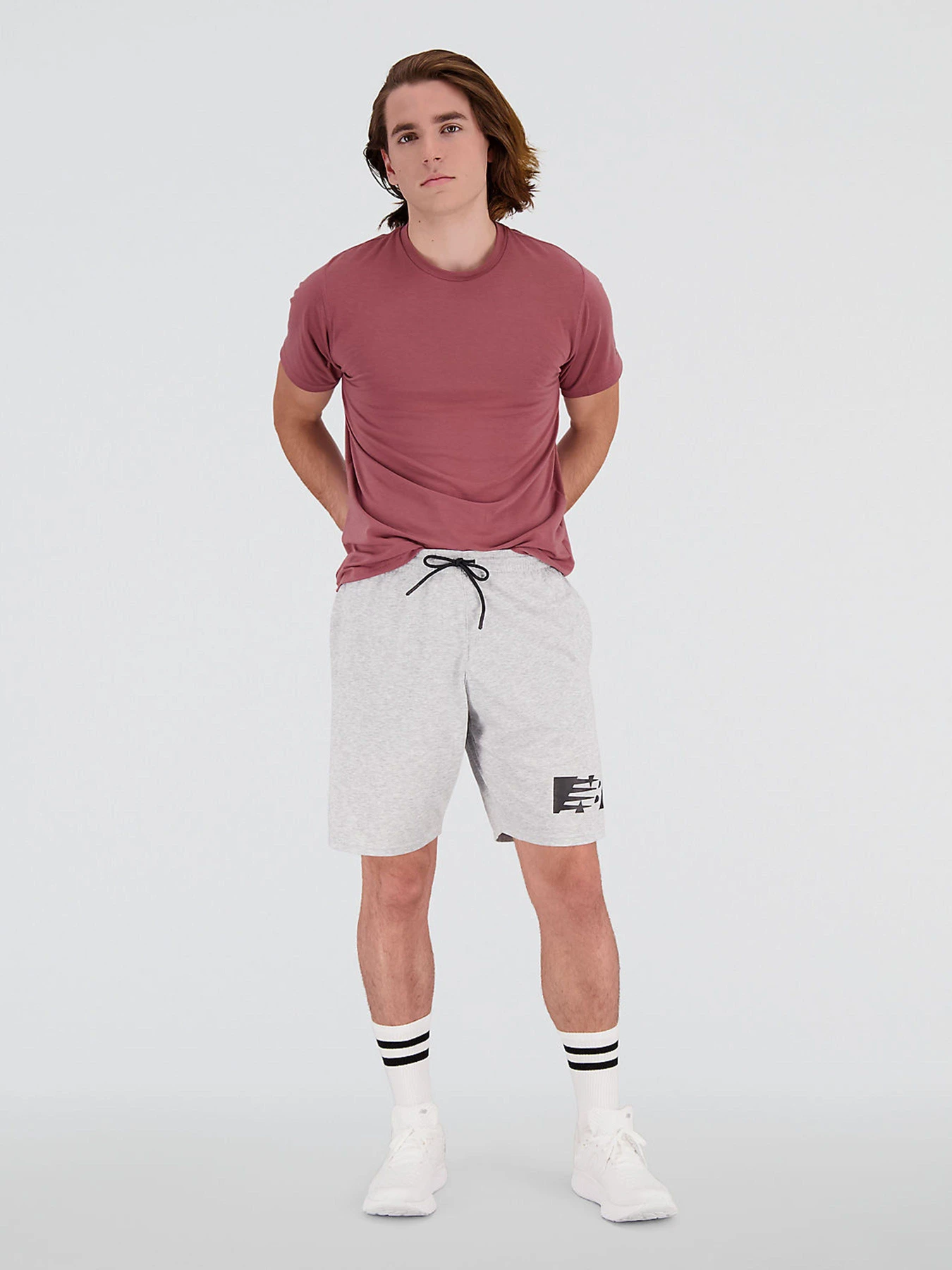 Шорты New Balance Heathertech модель MS21073AG Шорты New Balance Heathertech модель MS21073AG Фото