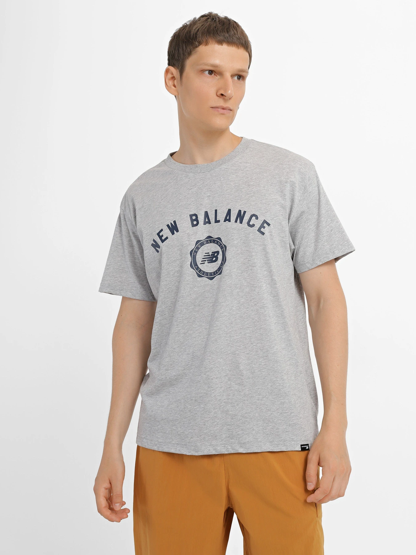 Футболки і поло New Balance Sport Seasonal Graphic модель MT31904AG Футболки і поло New Balance Sport Seasonal Graphic модель MT31904AG Фото
