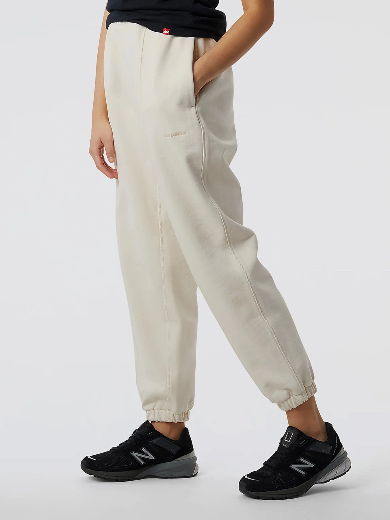 Брюки New Balance Athletics Nature State модель WP23553GIE Брюки New Balance Athletics Nature State модель WP23553GIE Фото
