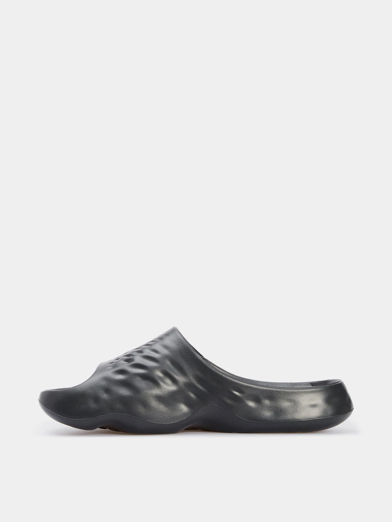 Шльопанці New Balance MRSHN модель SUFHUPK3 Шльопанці New Balance MRSHN модель SUFHUPK3 Фото