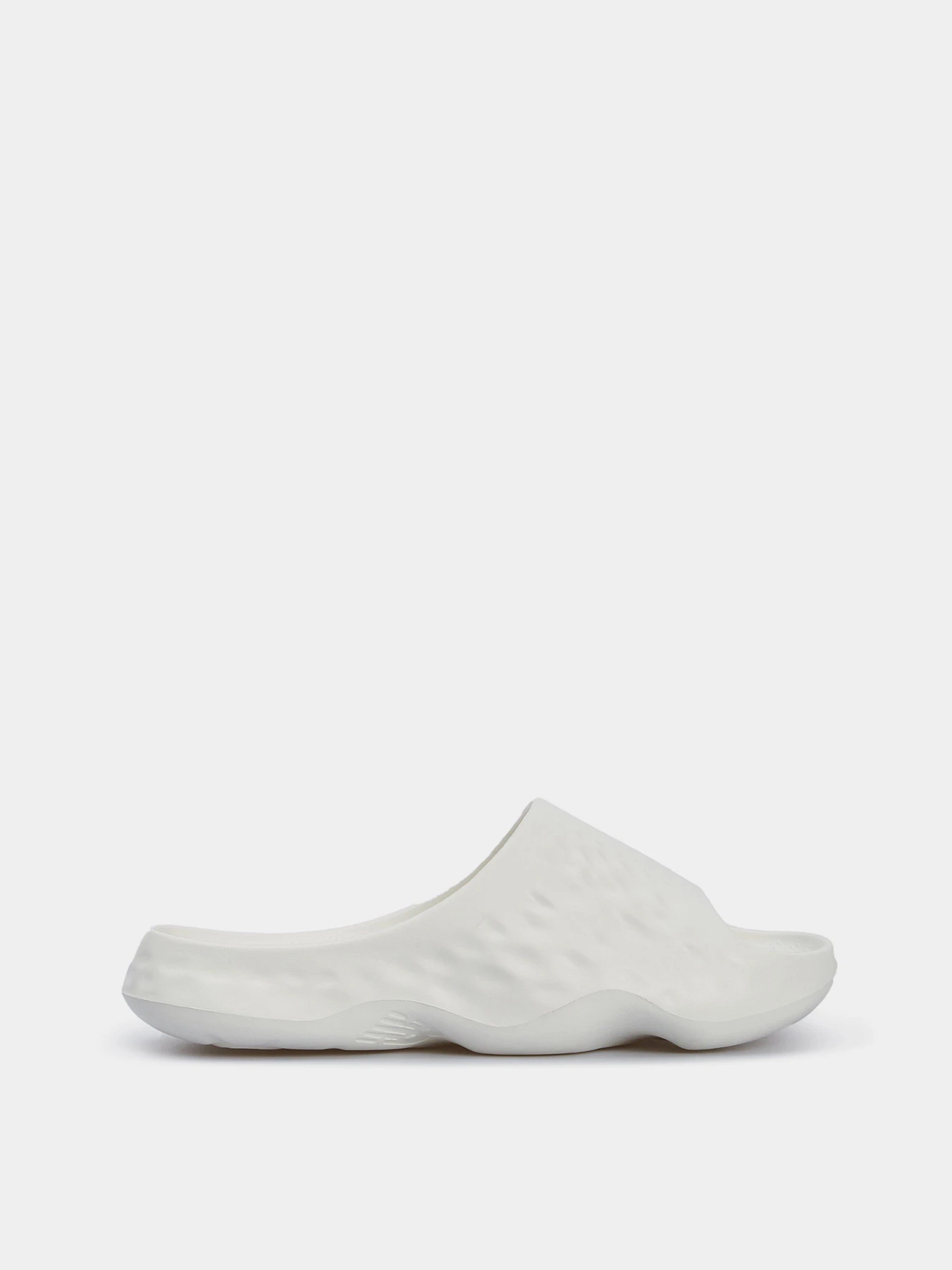 Шлёпанцы New Balance MRSHN модель SUFHUPW3 Шлёпанцы New Balance MRSHN модель SUFHUPW3 Фото