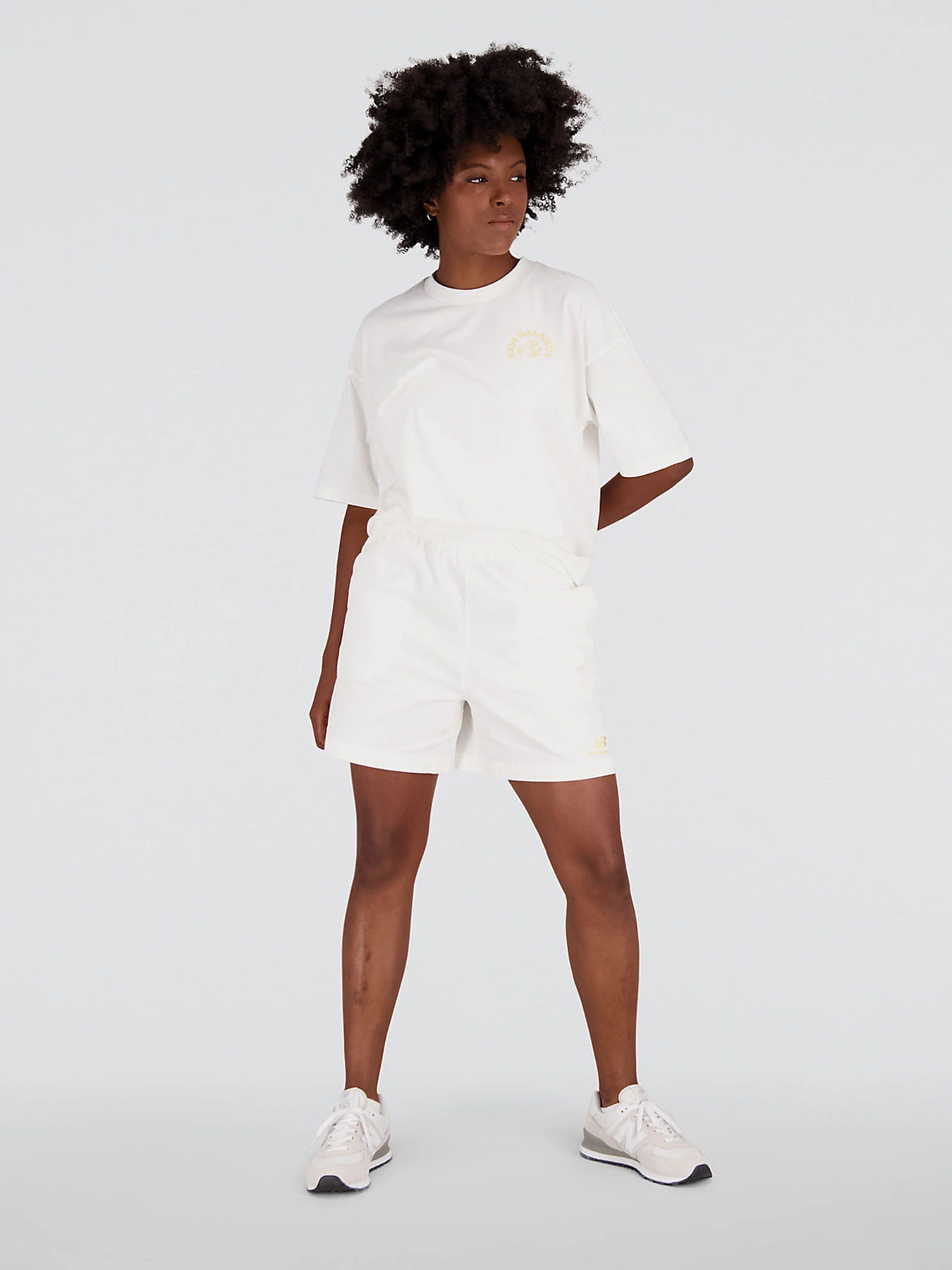 Футболки и поло New Balance Essentials Bloomy модель WT31555SST Фото