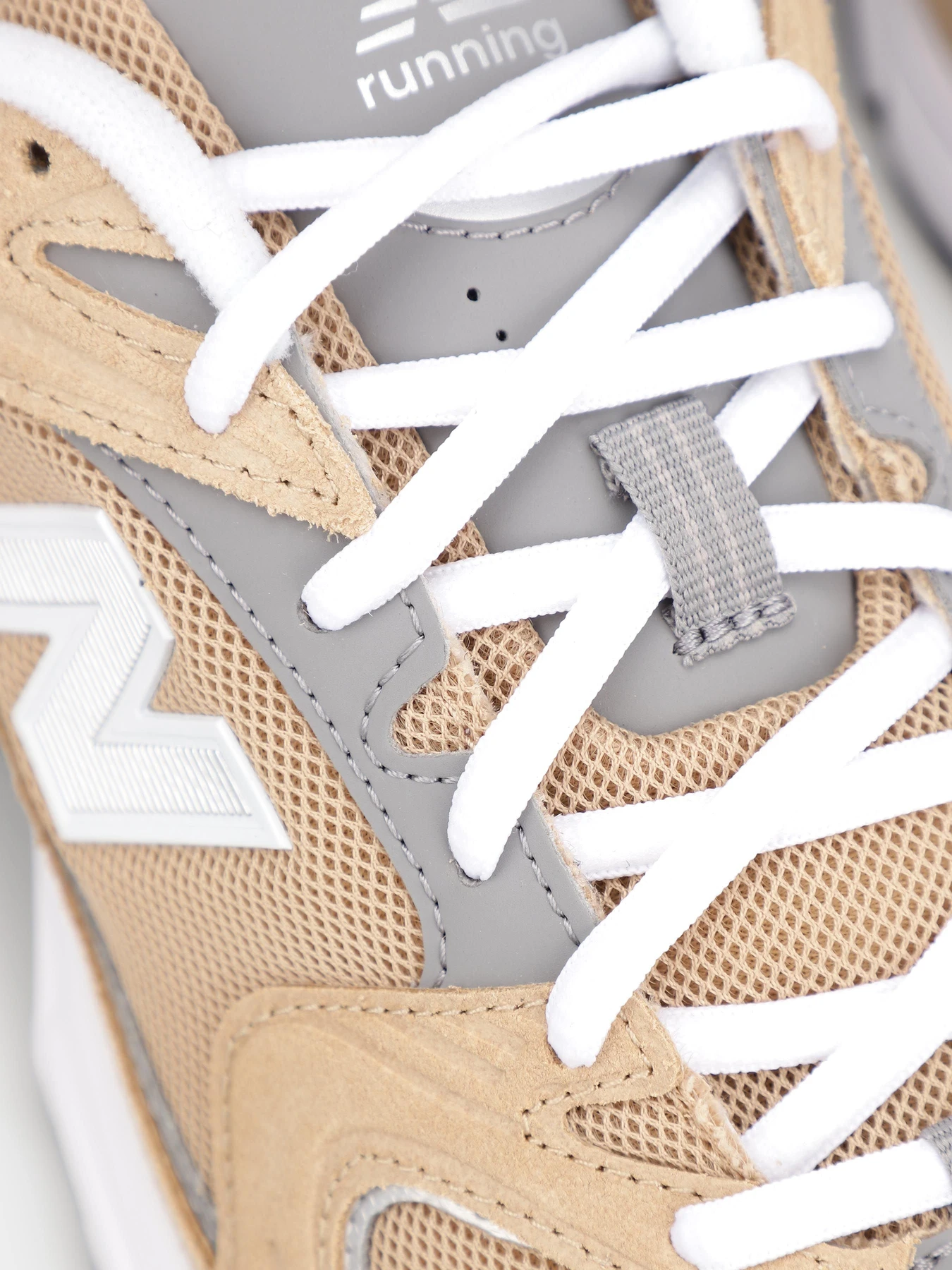 Кросівки New Balance 530 модель MR530CJ Кросівки New Balance 530 модель MR530CJ Фото