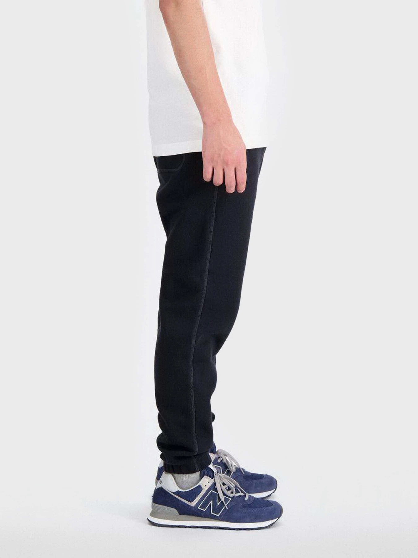 Брюки New Balance Essentials Brushed Back модель MP33521BK Брюки New Balance Essentials Brushed Back модель MP33521BK Фото
