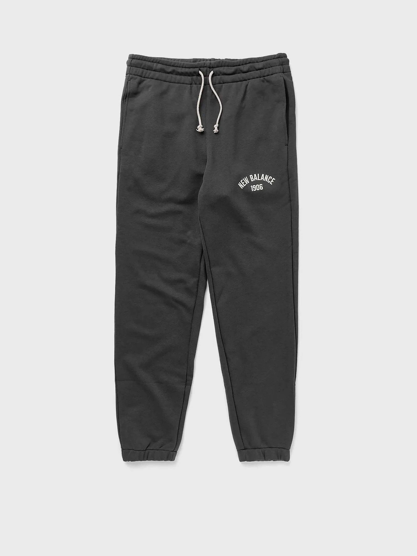 Брюки New Balance Essentials Varsity модель MP33551ACK Брюки New Balance Essentials Varsity модель MP33551ACK Фото