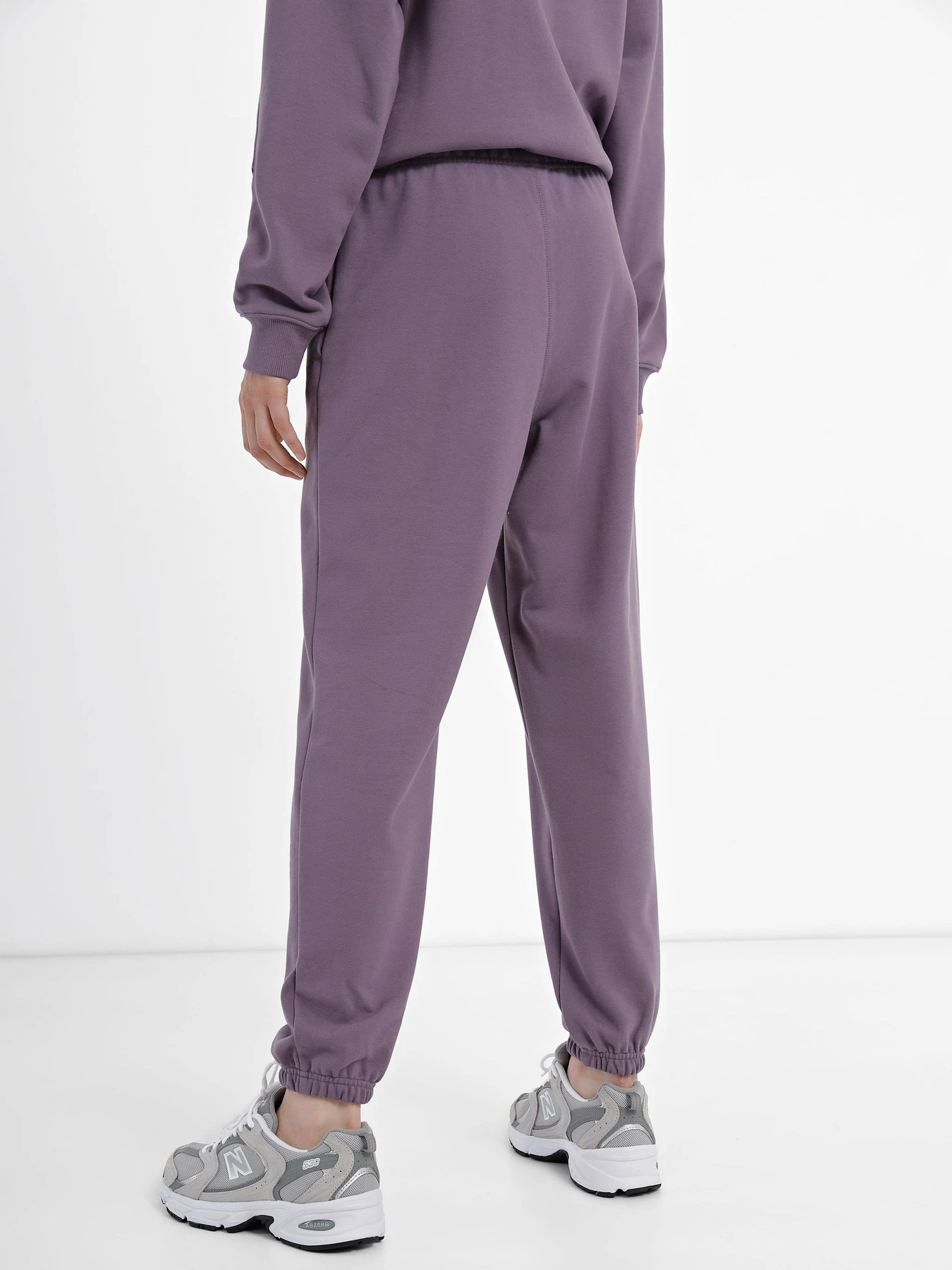 Брюки New Balance Athletics 90's модель WP31503SHW Брюки New Balance Athletics 90's модель WP31503SHW Фото