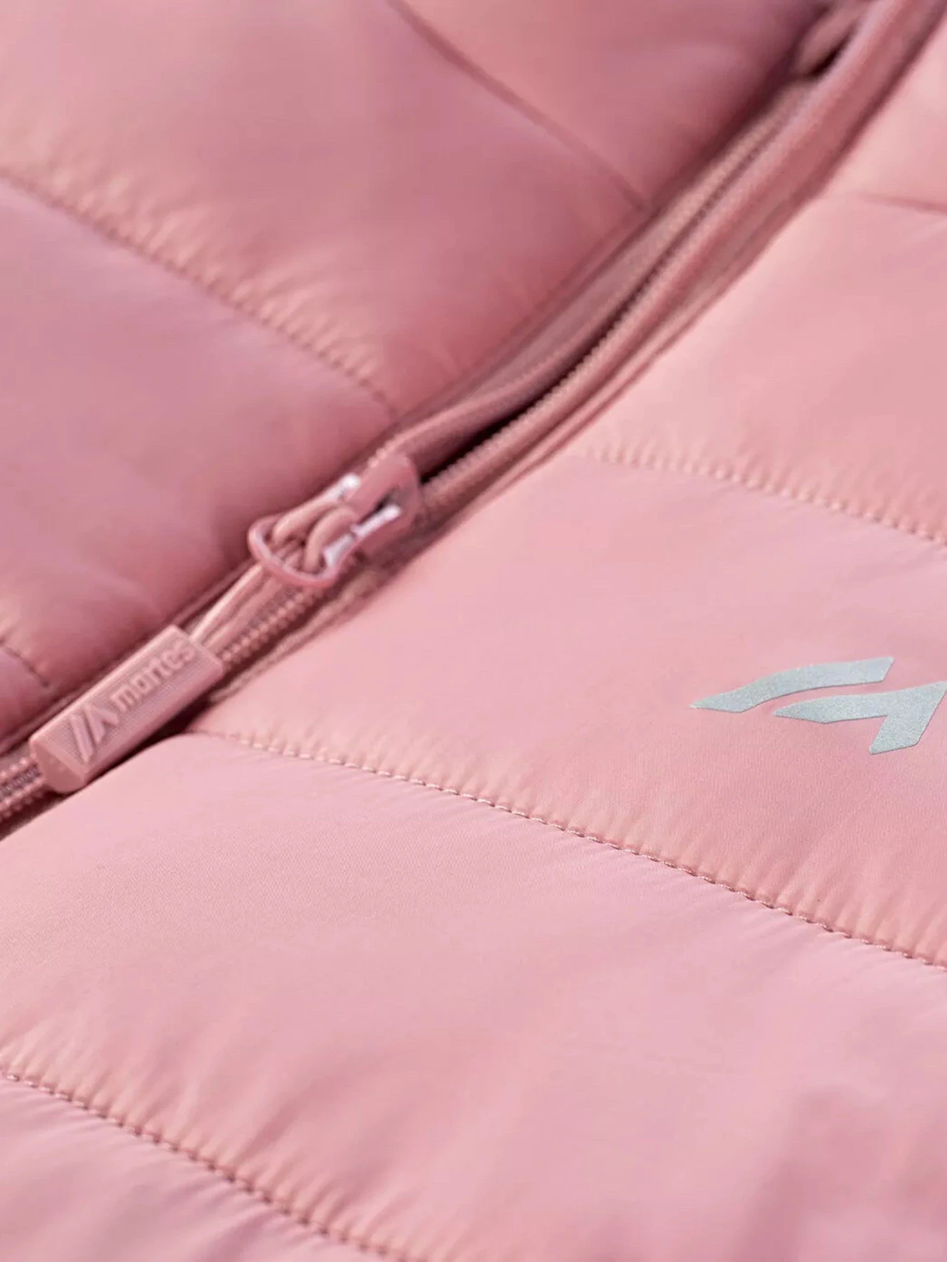 Куртки и дубленки Martes Essentials модель LADY MARON-PINK Куртки и дубленки Martes Essentials модель LADY MARON-PINK Фото