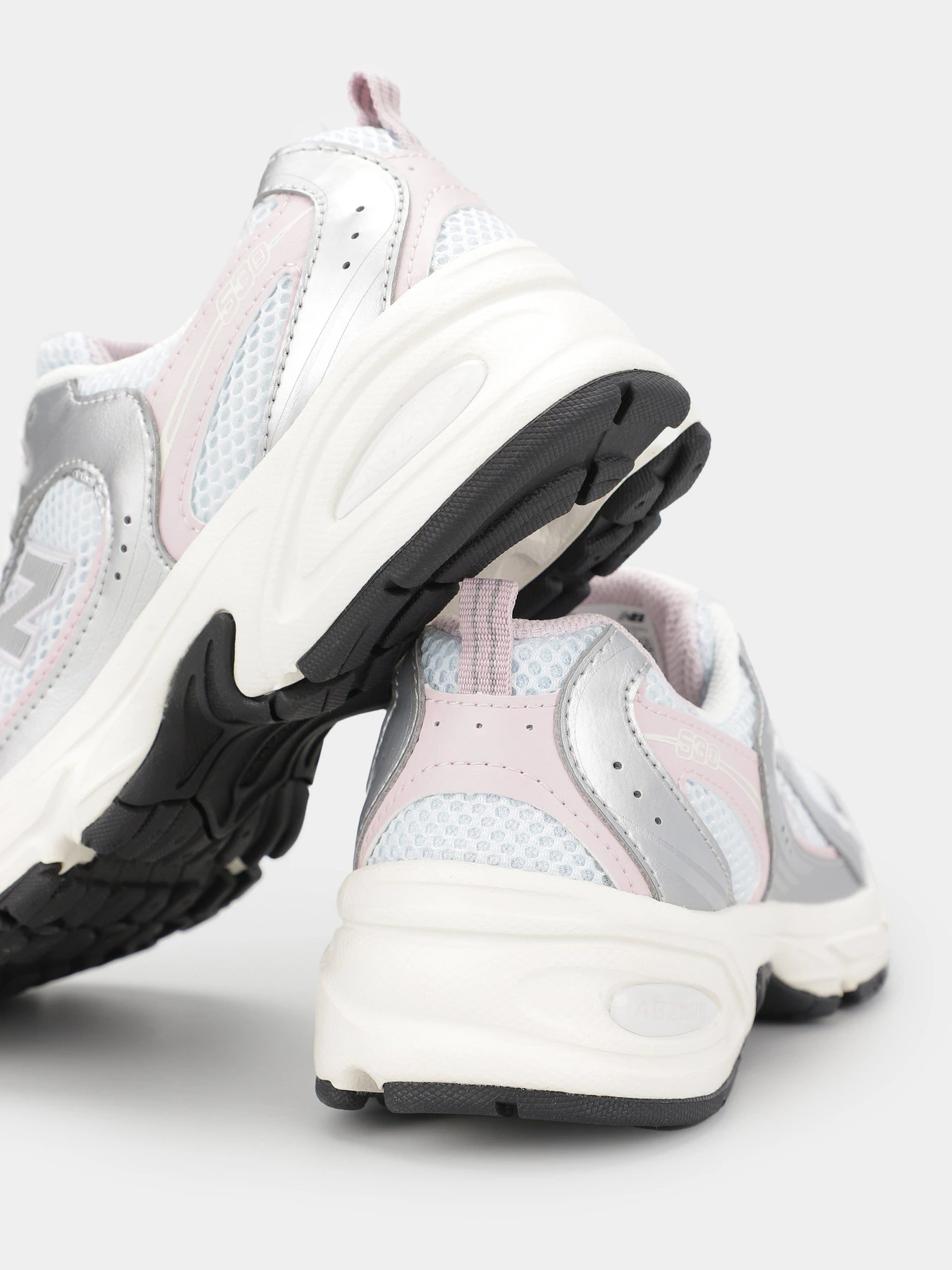 Кроссовки New Balance 530 модель GR530ZB Кроссовки New Balance 530 модель GR530ZB Фото