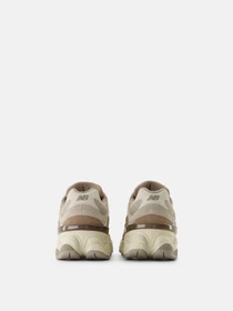Кросівки New Balance 9060 модель GC9060EX Фото