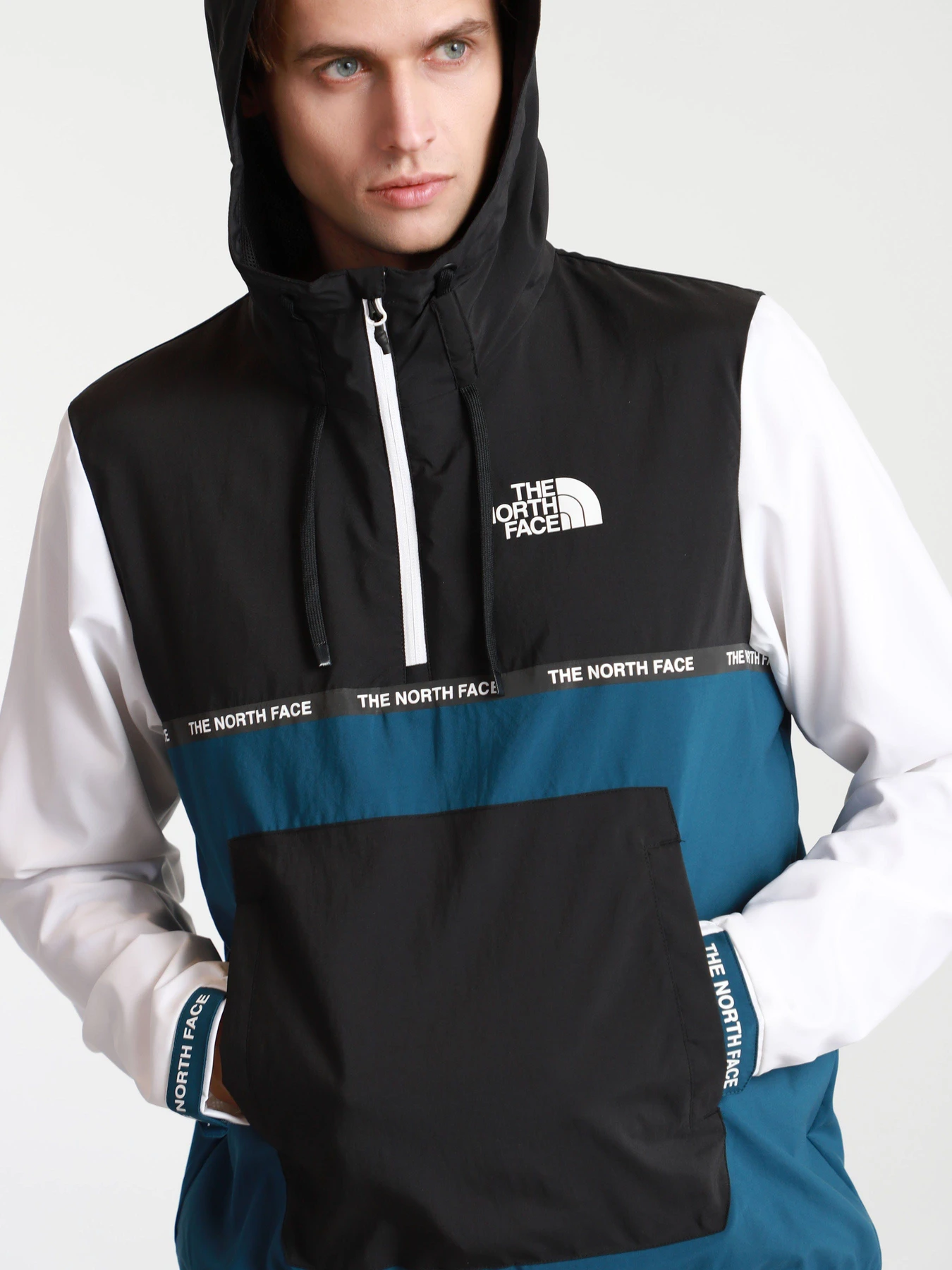 Куртки та дублянки The North Face Mountain Athletics модель NF0A5575ZBX1 Куртки та дублянки The North Face Mountain Athletics модель NF0A5575ZBX1 Фото