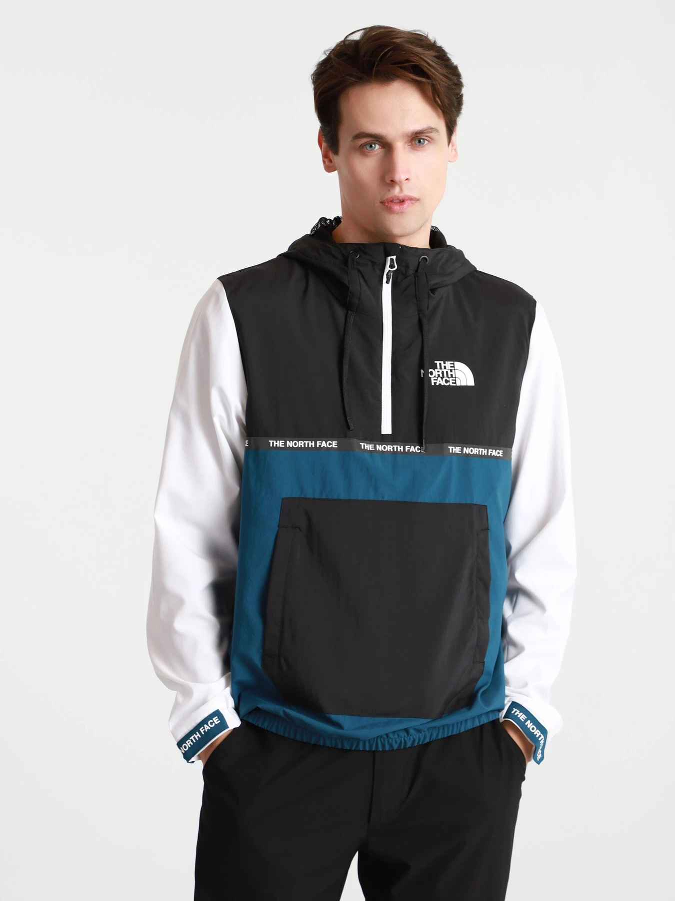 Куртки та дублянки The North Face Mountain Athletics модель NF0A5575ZBX1 Куртки та дублянки The North Face Mountain Athletics модель NF0A5575ZBX1 Фото