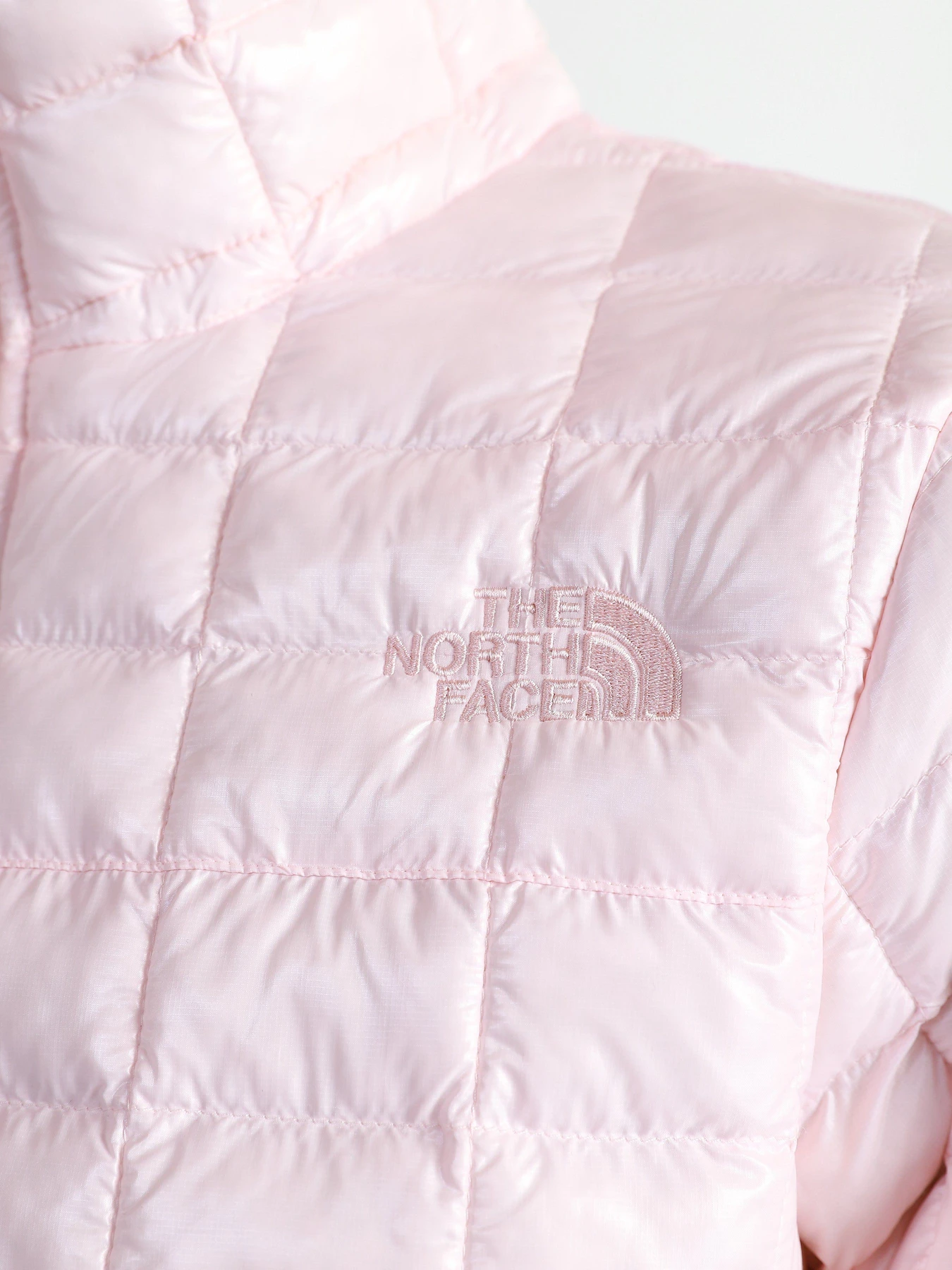Куртки и дубленки The North Face ThermoBall™ Eco модель NF0A55AWWC61 Куртки и дубленки The North Face ThermoBall™ Eco модель NF0A55AWWC61 Фото