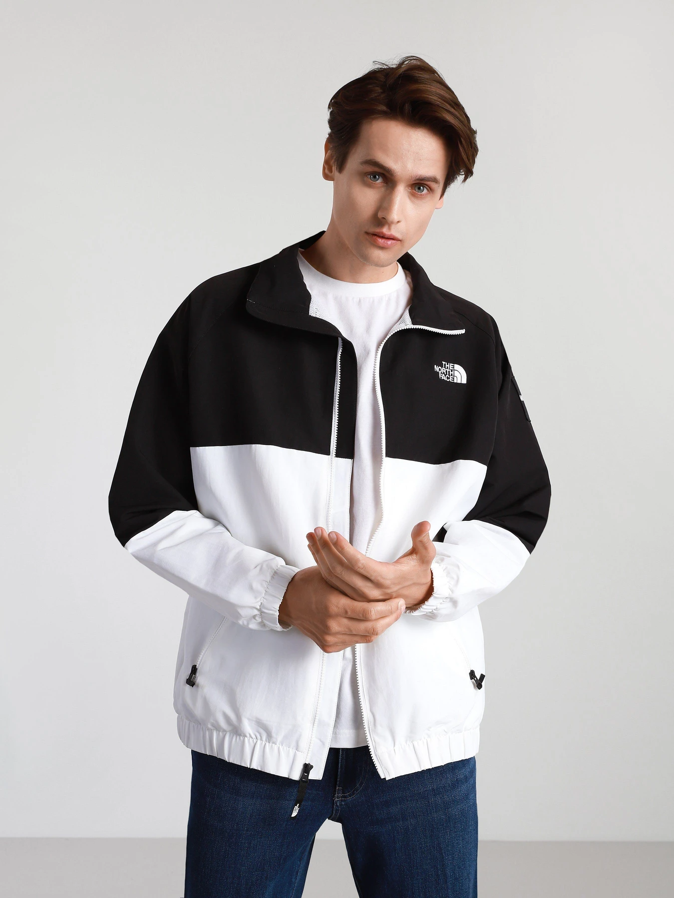 Куртки и дубленки The North Face Black Box Track Top модель NF0A55BTFN41 Куртки и дубленки The North Face Black Box Track Top модель NF0A55BTFN41 Фото