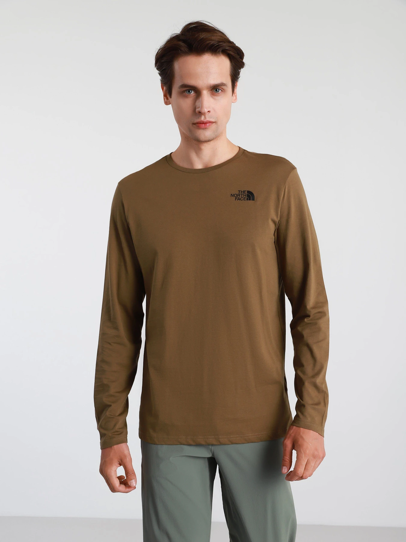 Худі та світшоти The North Face Easy Long-Sleeve модель NF0A2TX137U1 Фото