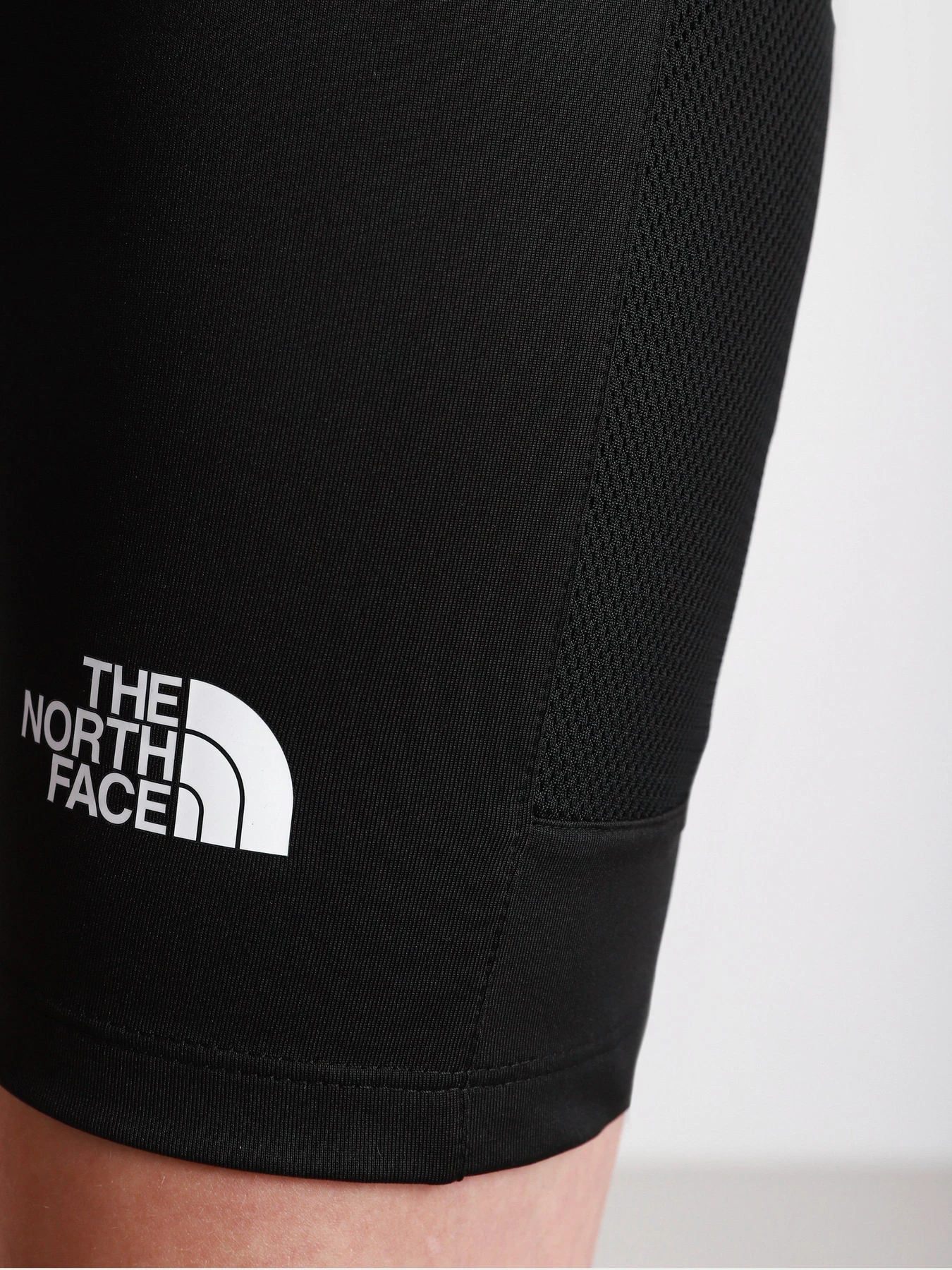 Шорти The North Face W Ma Short Tight - Eu модель NF0A556AJK31 Шорти The North Face W Ma Short Tight - Eu модель NF0A556AJK31 Фото