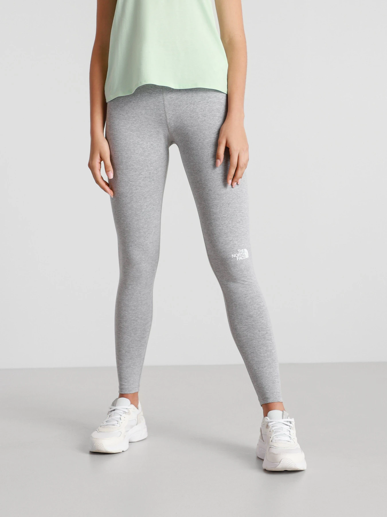 Штани The North Face Cotton модель NF0A5584DYX1 Фото