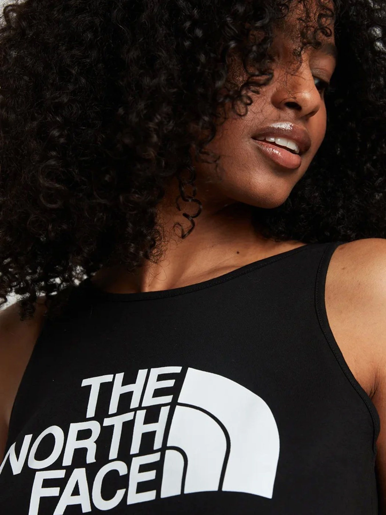 Футболки и поло The North Face Easy Tank модель NF0A4SYEJK31 Футболки и поло The North Face Easy Tank модель NF0A4SYEJK31 Фото