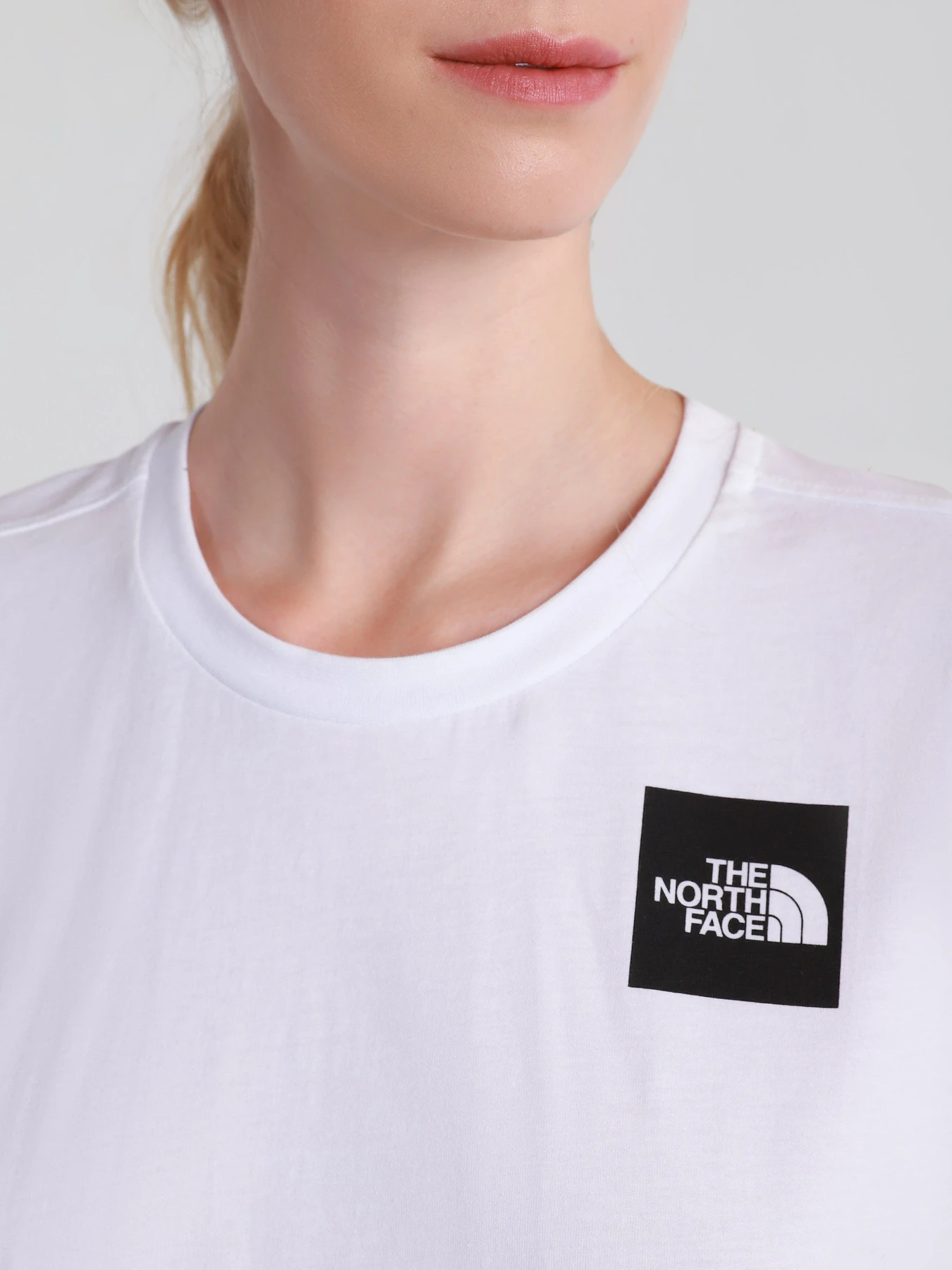 Футболки и поло The North Face Boyfriend Fine модель NF0A4SYAFN41 Футболки и поло The North Face Boyfriend Fine модель NF0A4SYAFN41 Фото