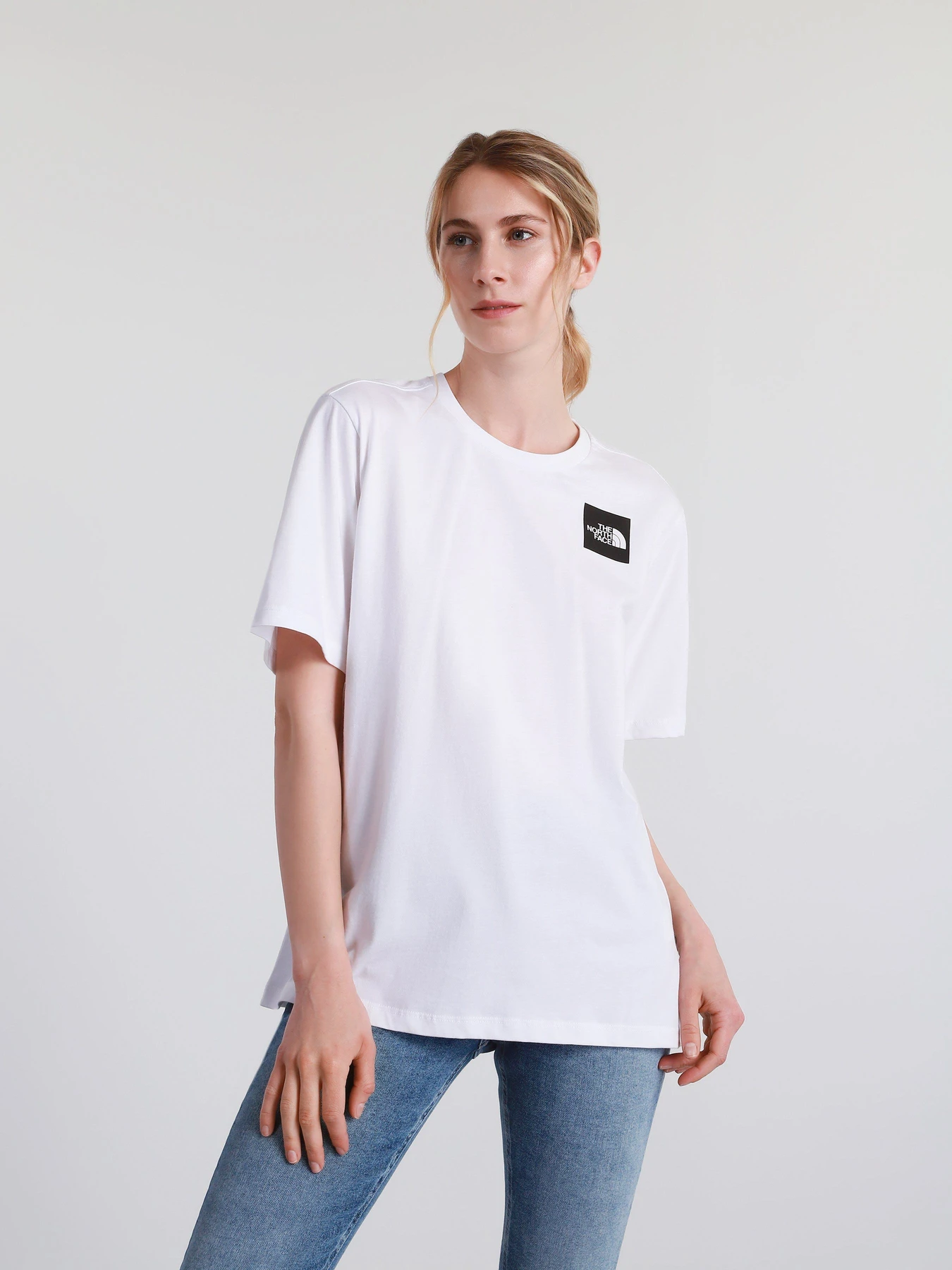 Футболки и поло The North Face Boyfriend Fine модель NF0A4SYAFN41 Футболки и поло The North Face Boyfriend Fine модель NF0A4SYAFN41 Фото