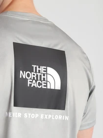 Футболки и поло The North Face Reaxion Red Box Tee модель NF0A4CDW03U1 Фото