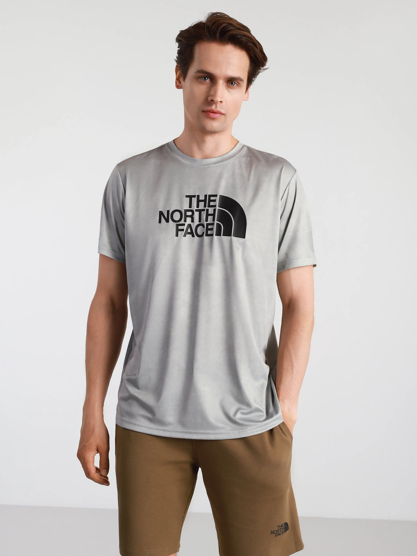 Футболки и поло The North Face Reaxion Easy Tee модель NF0A4CDV03U1 Футболки и поло The North Face Reaxion Easy Tee модель NF0A4CDV03U1 Фото