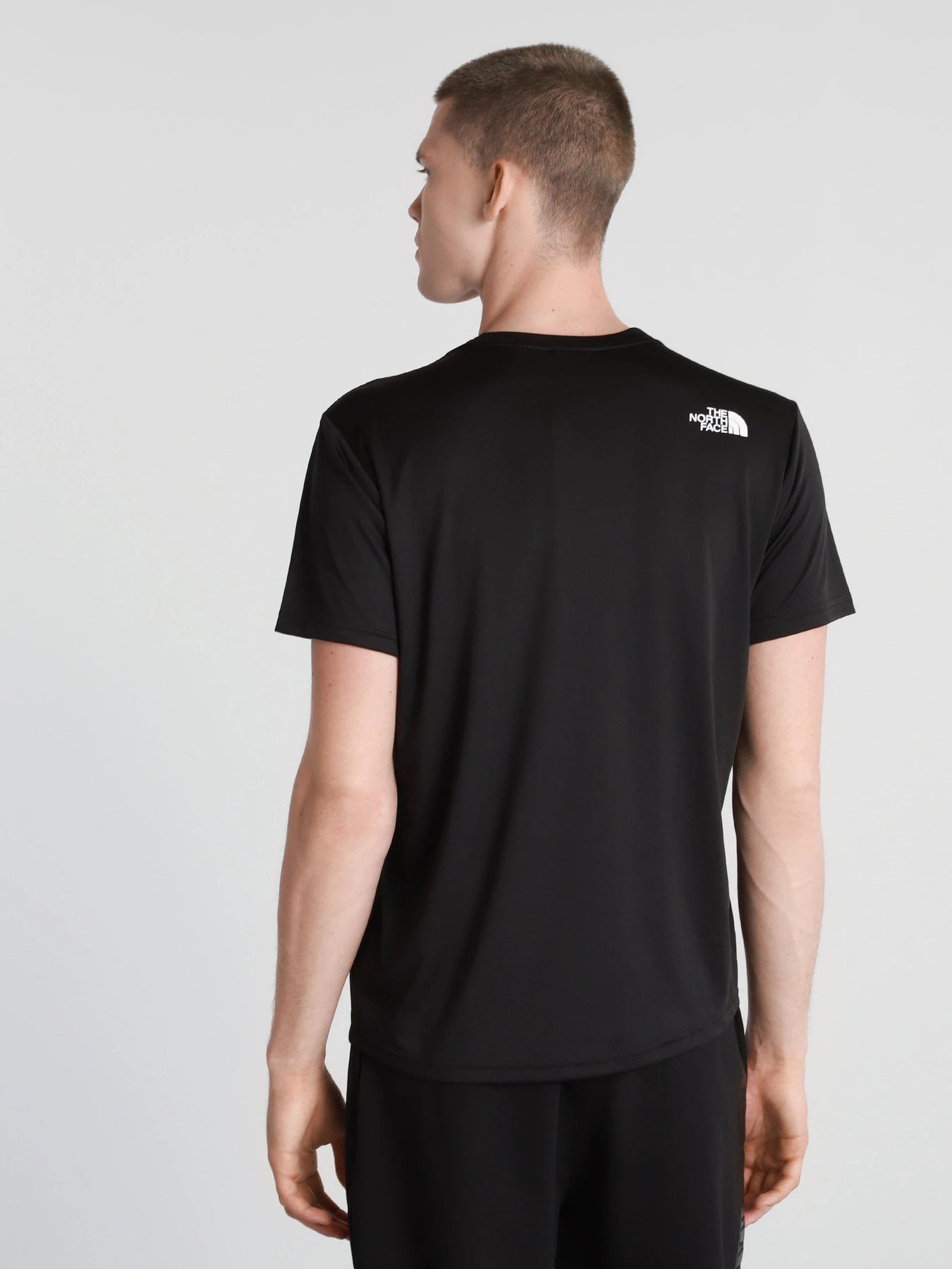 Футболки і поло The North Face Reaxion Easy Tee модель NF0A4CDVJK31 Футболки і поло The North Face Reaxion Easy Tee модель NF0A4CDVJK31 Фото