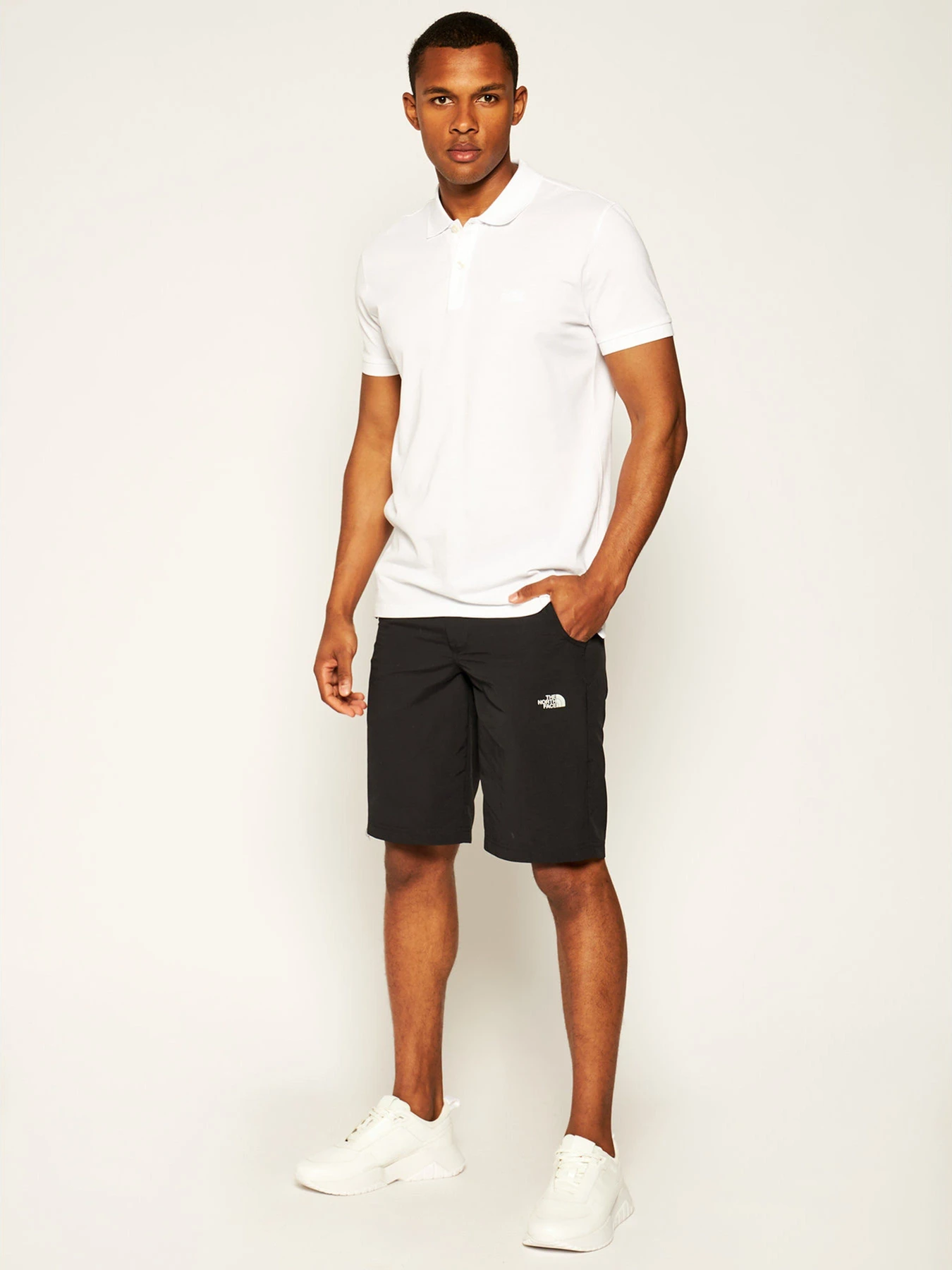Шорты The North Face Tanken  модель NF0A2S85JK31 Фото