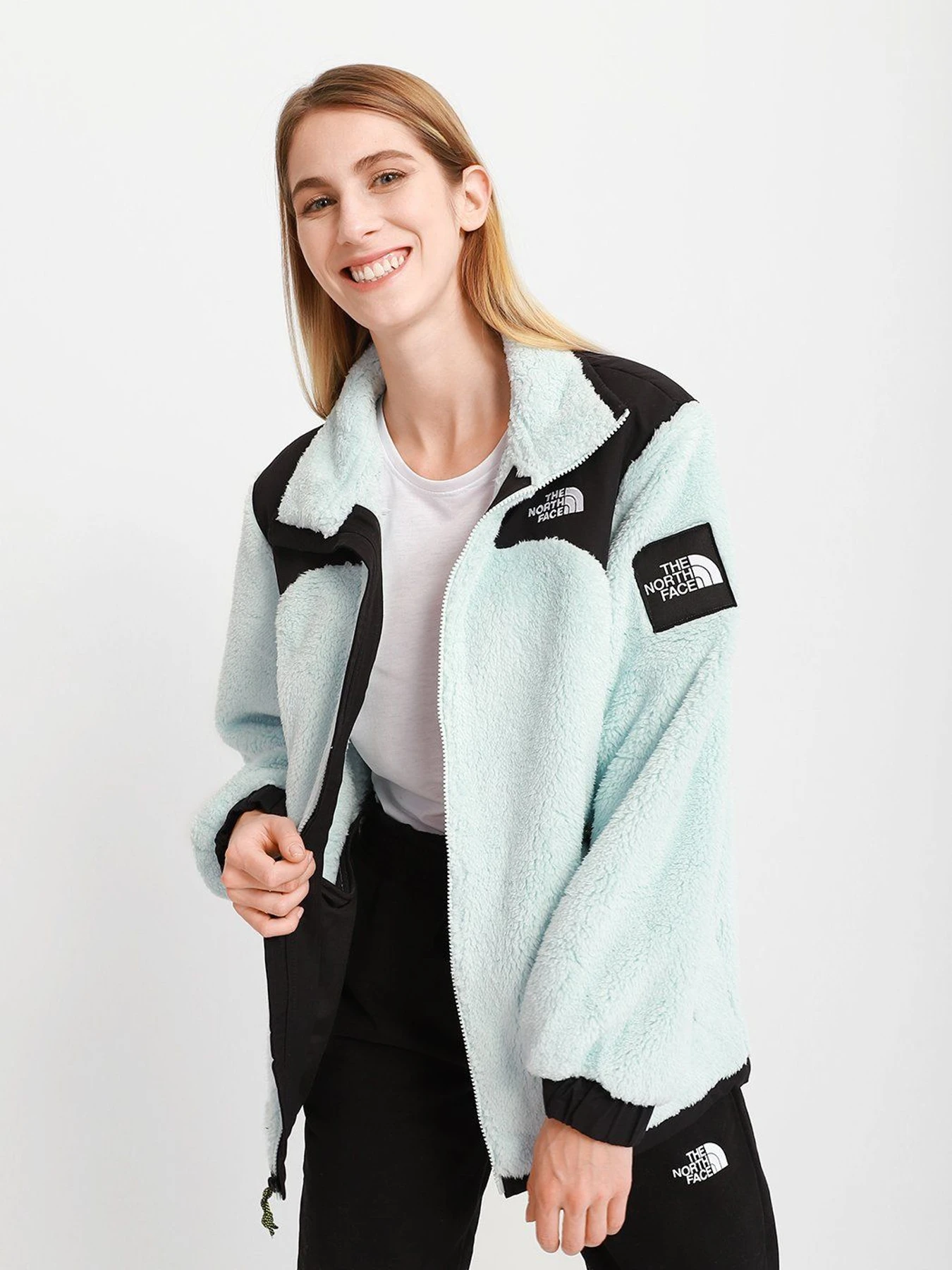 Худи и свитшоты The North Face Bb Search & Rescue Oversize модель NF0A5ICF0UF1 Худи и свитшоты The North Face Bb Search & Rescue Oversize модель NF0A5ICF0UF1 Фото