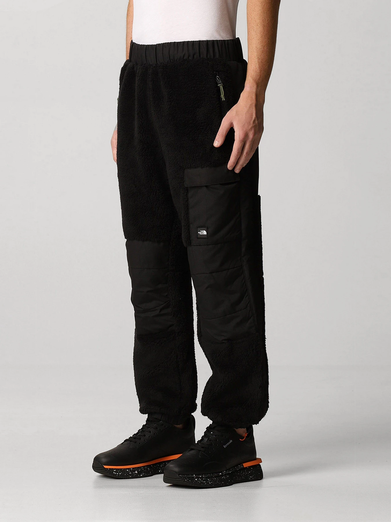 Штани The North Face MTN Archives Sherpa модель NF0A5IC6JK31 Фото