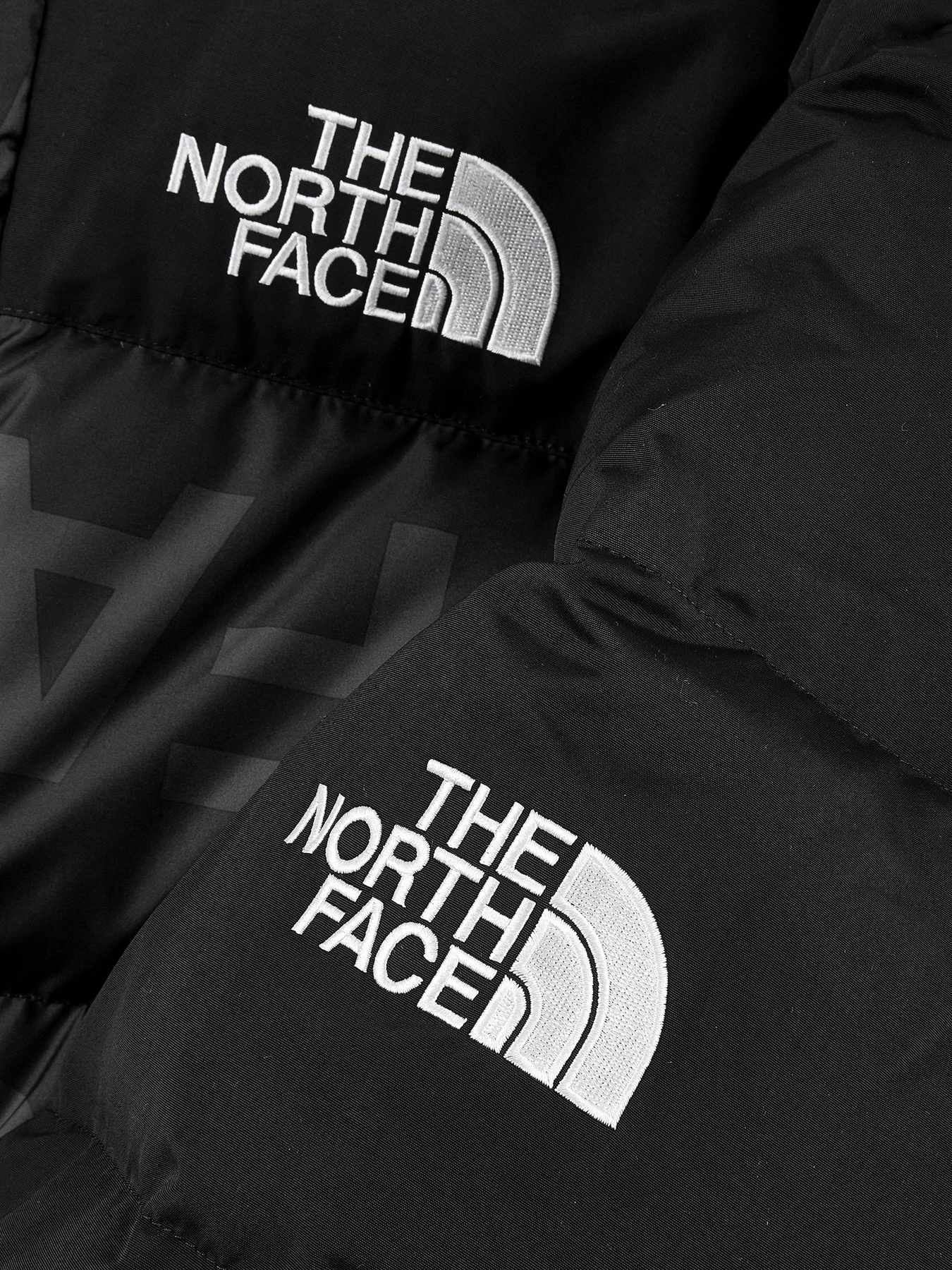 Куртки та дублянки The North Face Conrads Flag модель NF0A5J27JK31 Куртки та дублянки The North Face Conrads Flag модель NF0A5J27JK31 Фото