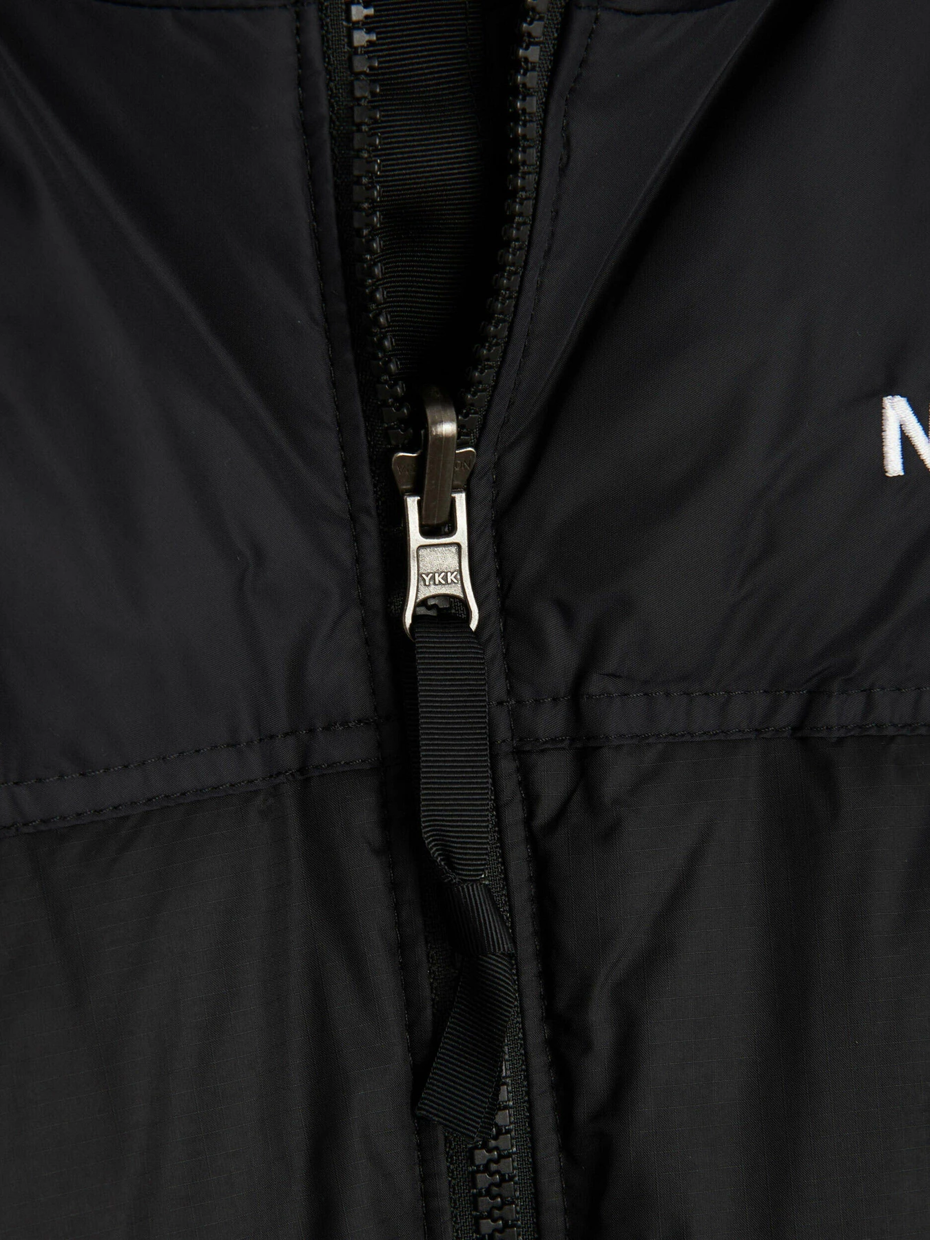 Куртки и дубленки The North Face Retro Nuptse модель NF0A3XEOLE41 Фото