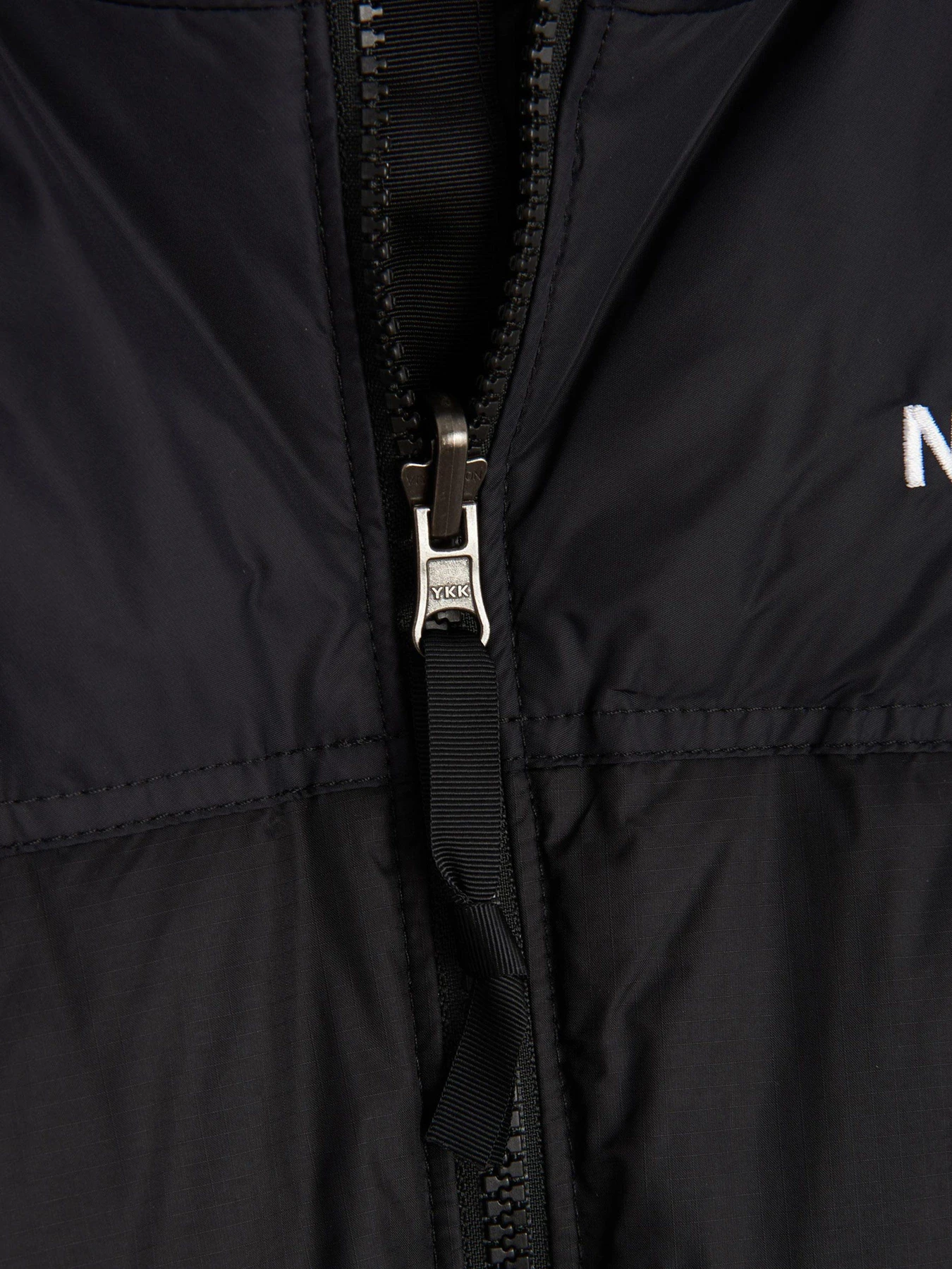 Куртки та дублянки The North Face Retro Nuptse 1996 модель NF0A3C8DLE41 Куртки та дублянки The North Face Retro Nuptse 1996 модель NF0A3C8DLE41 Фото