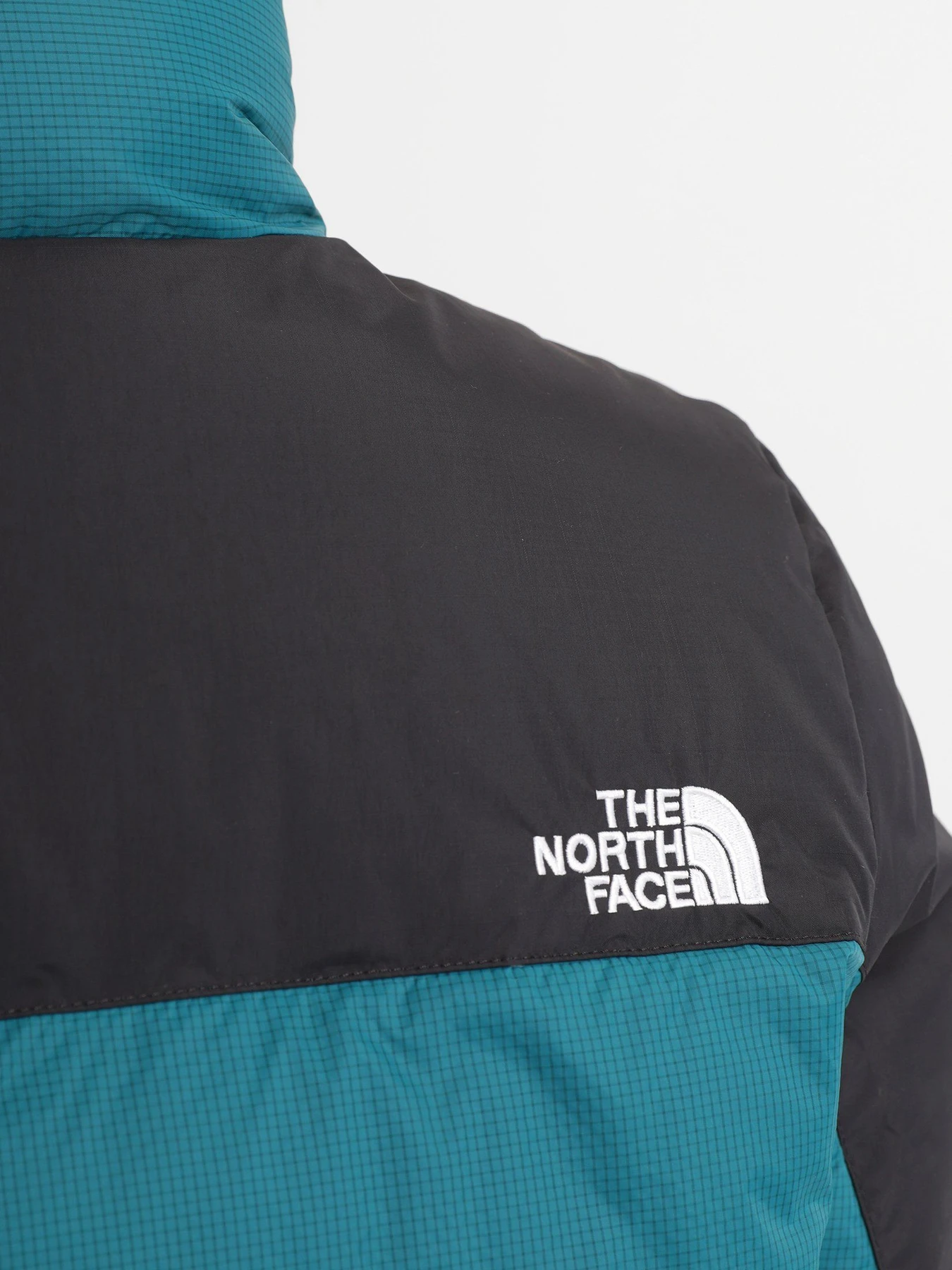 Куртки и дубленки The North Face Diablo модель NF0A4SVK1S41 Куртки и дубленки The North Face Diablo модель NF0A4SVK1S41 Фото
