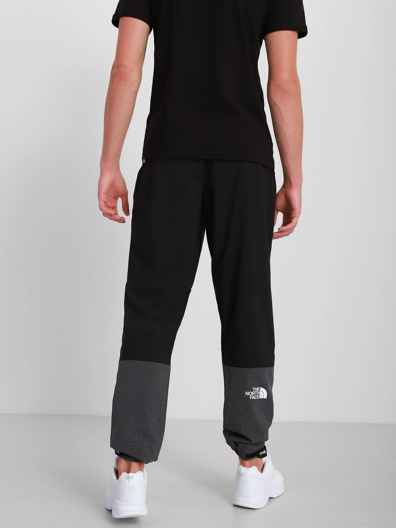 Брюки The North Face модель NF0A5IBTJK31 Фото