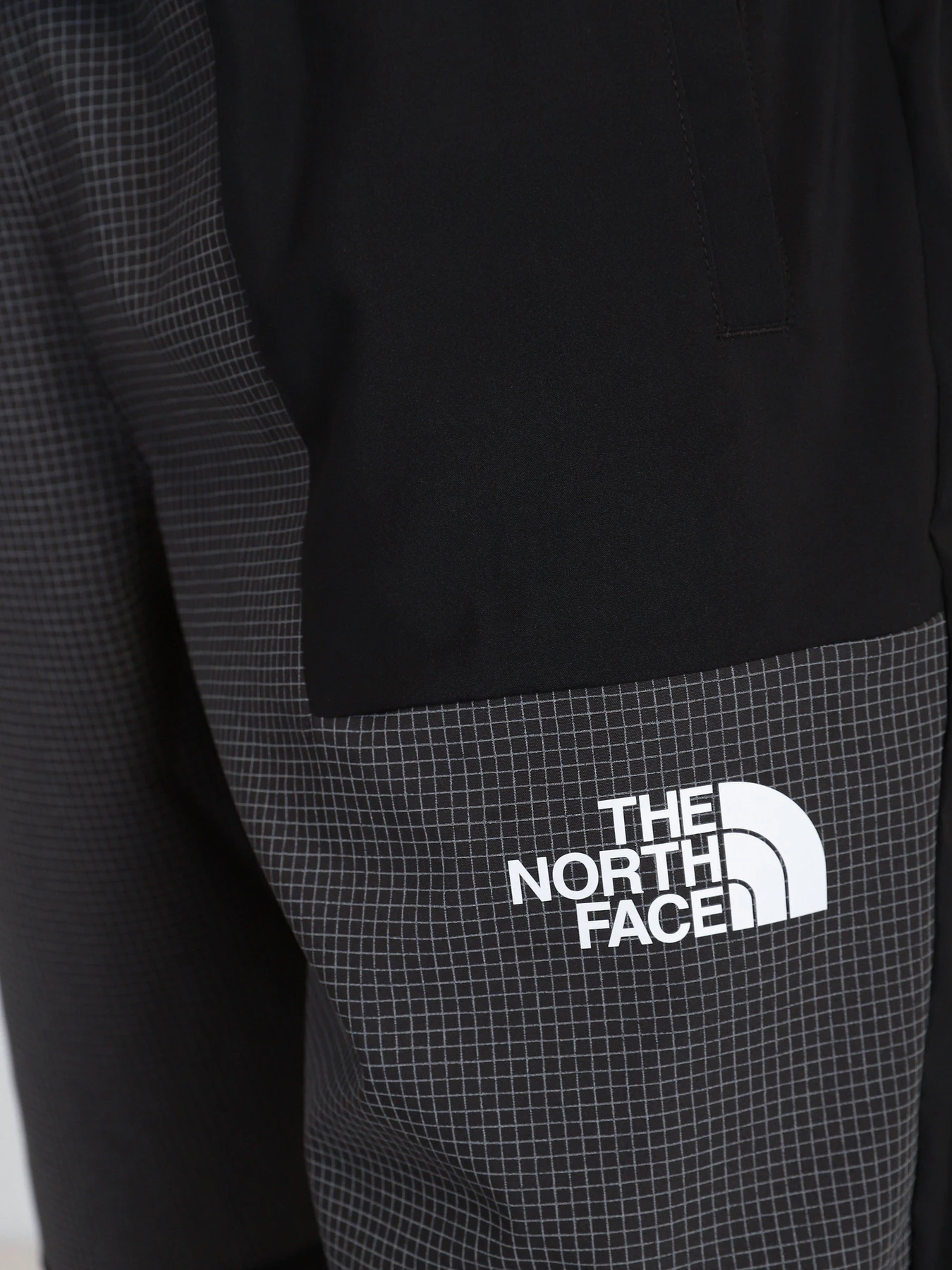 Брюки The North Face модель NF0A5IBTJK31 Фото