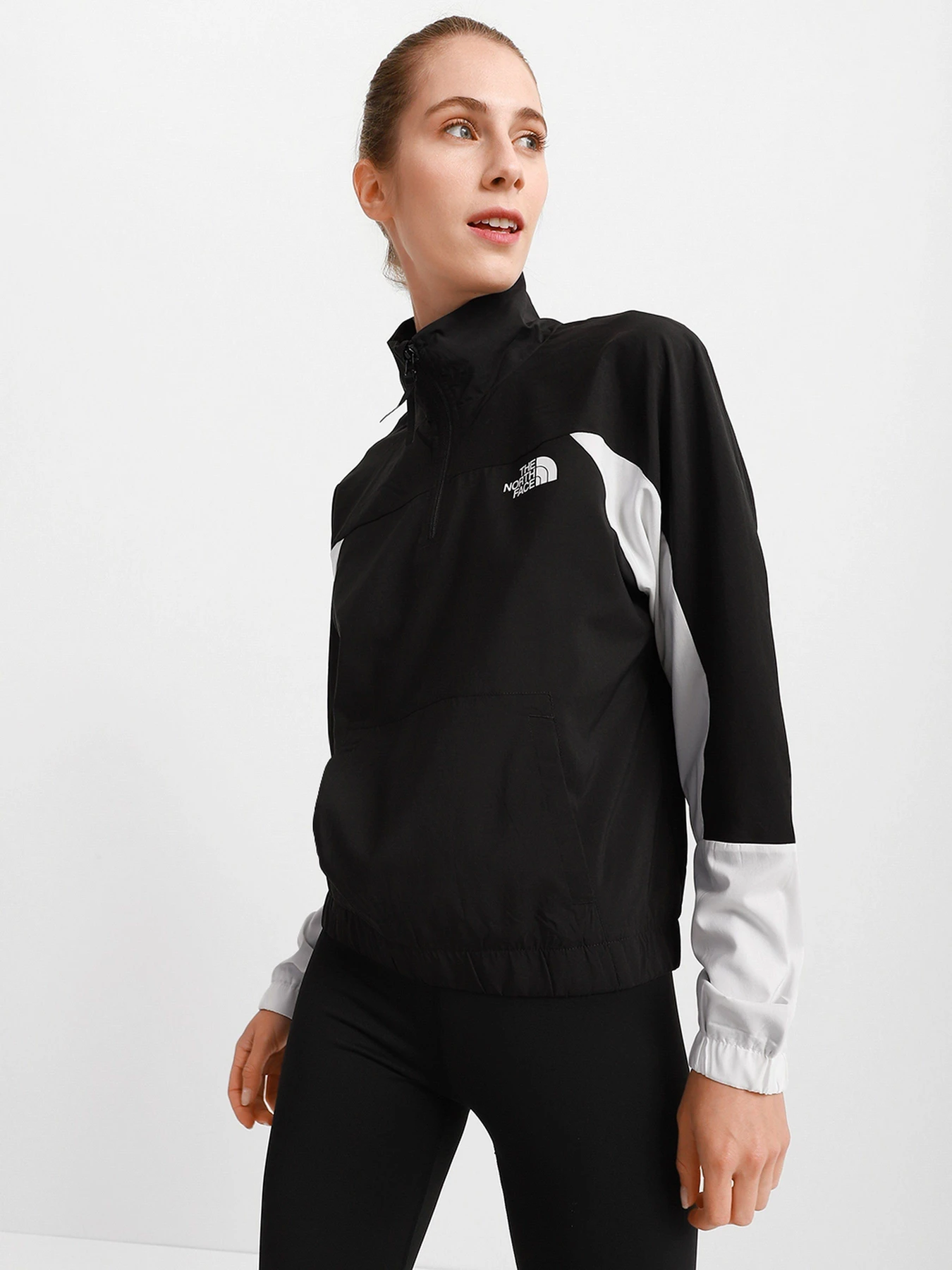 Куртки и дубленки The North Face Mountain Athletics Wind модель NF0A55HAKY41 Куртки и дубленки The North Face Mountain Athletics Wind модель NF0A55HAKY41 Фото