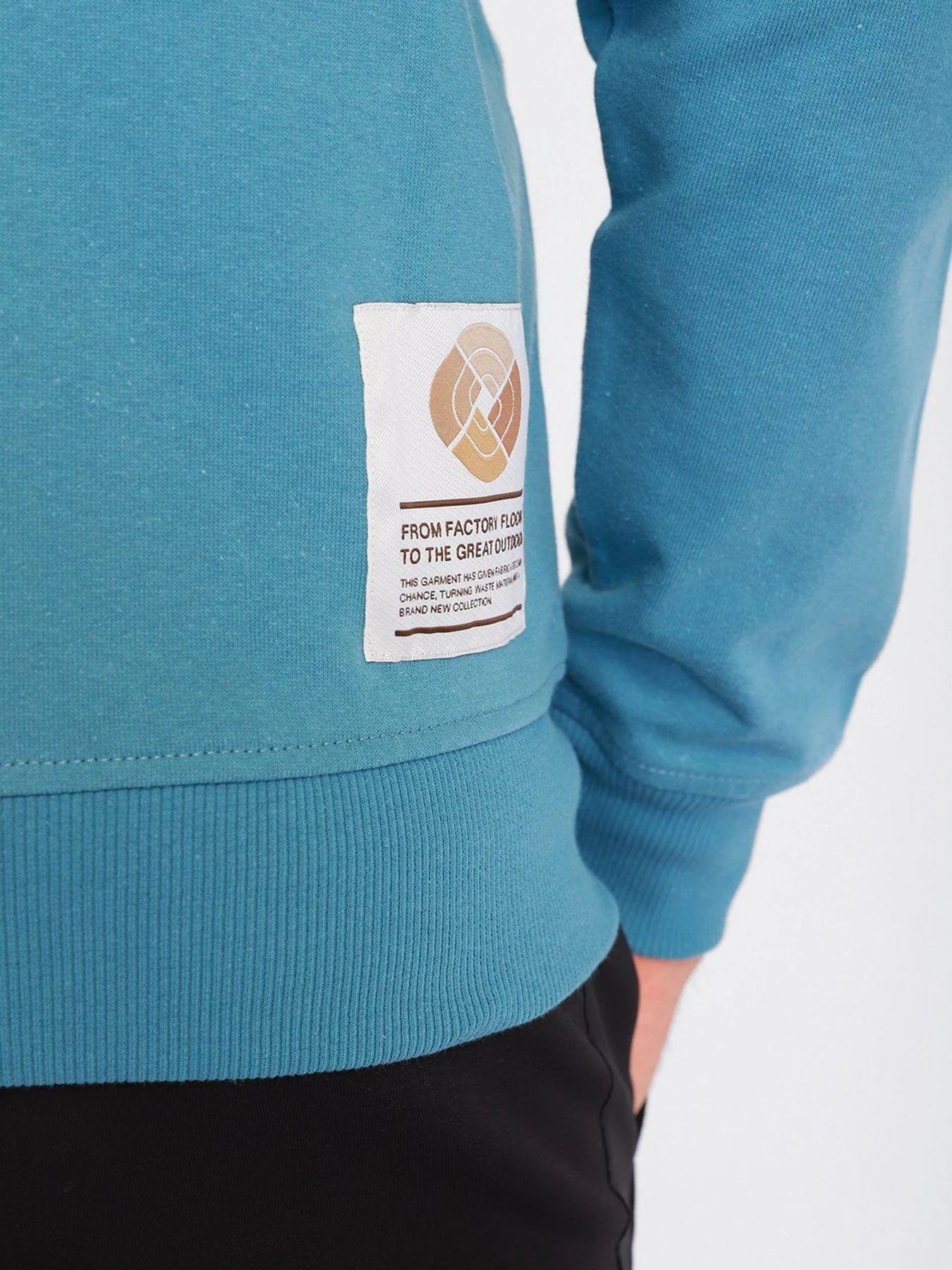 Худи и свитшоты The North Face Scrap Graphic модель NF0A55GG4Y31 Фото