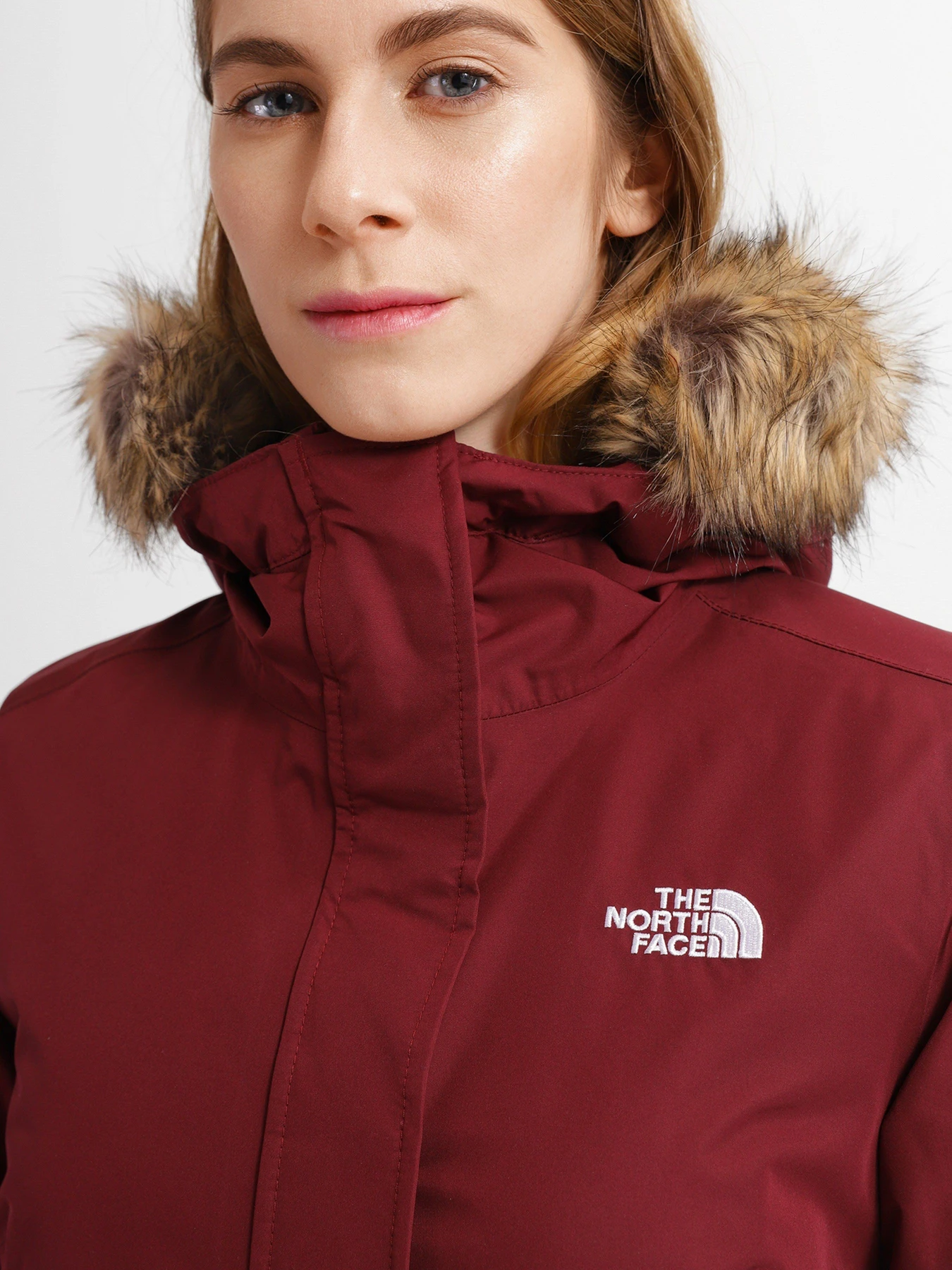Куртки и дубленки The North Face Zaneck Parka модель NF0A4M8YD4S1 Фото