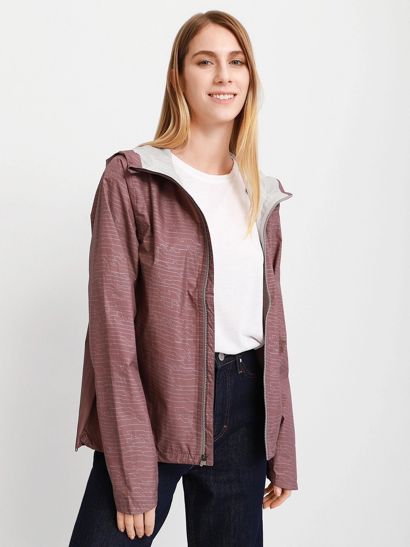 Куртки и дубленки The North Face Printed First Dawn модель NF0A5IZ22M51 Куртки и дубленки The North Face Printed First Dawn модель NF0A5IZ22M51 Фото