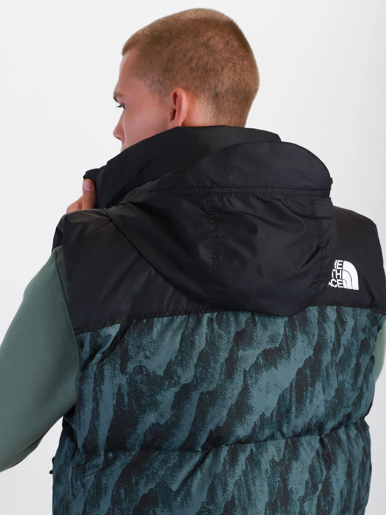 Куртки и дубленки The North Face 1996 Retro Nuptse модель NF0A5IX529L1 Куртки и дубленки The North Face 1996 Retro Nuptse модель NF0A5IX529L1 Фото