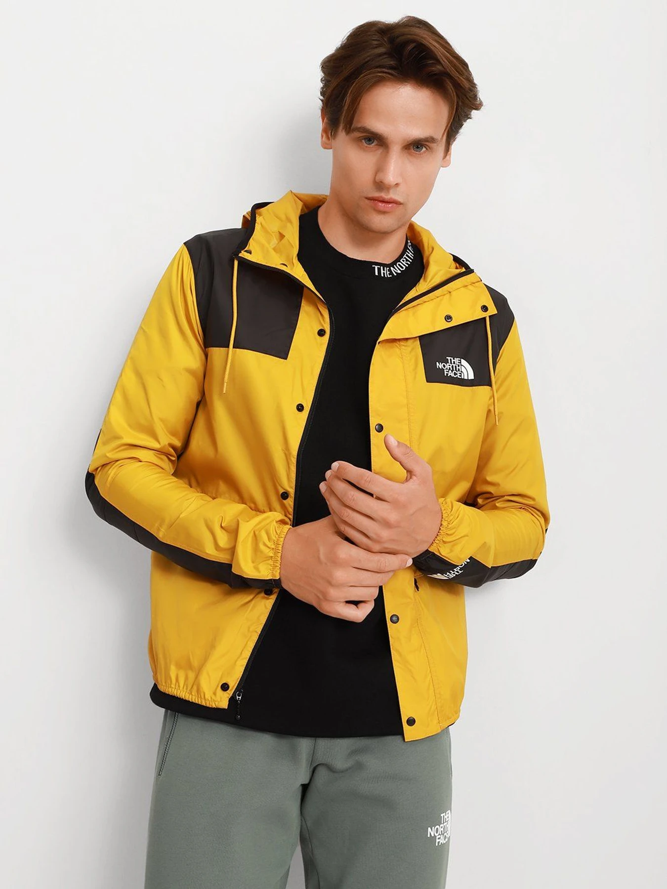 Куртки и дубленки The North Face 1985 Mountain модель NF00CH37H9D1 Куртки и дубленки The North Face 1985 Mountain модель NF00CH37H9D1 Фото