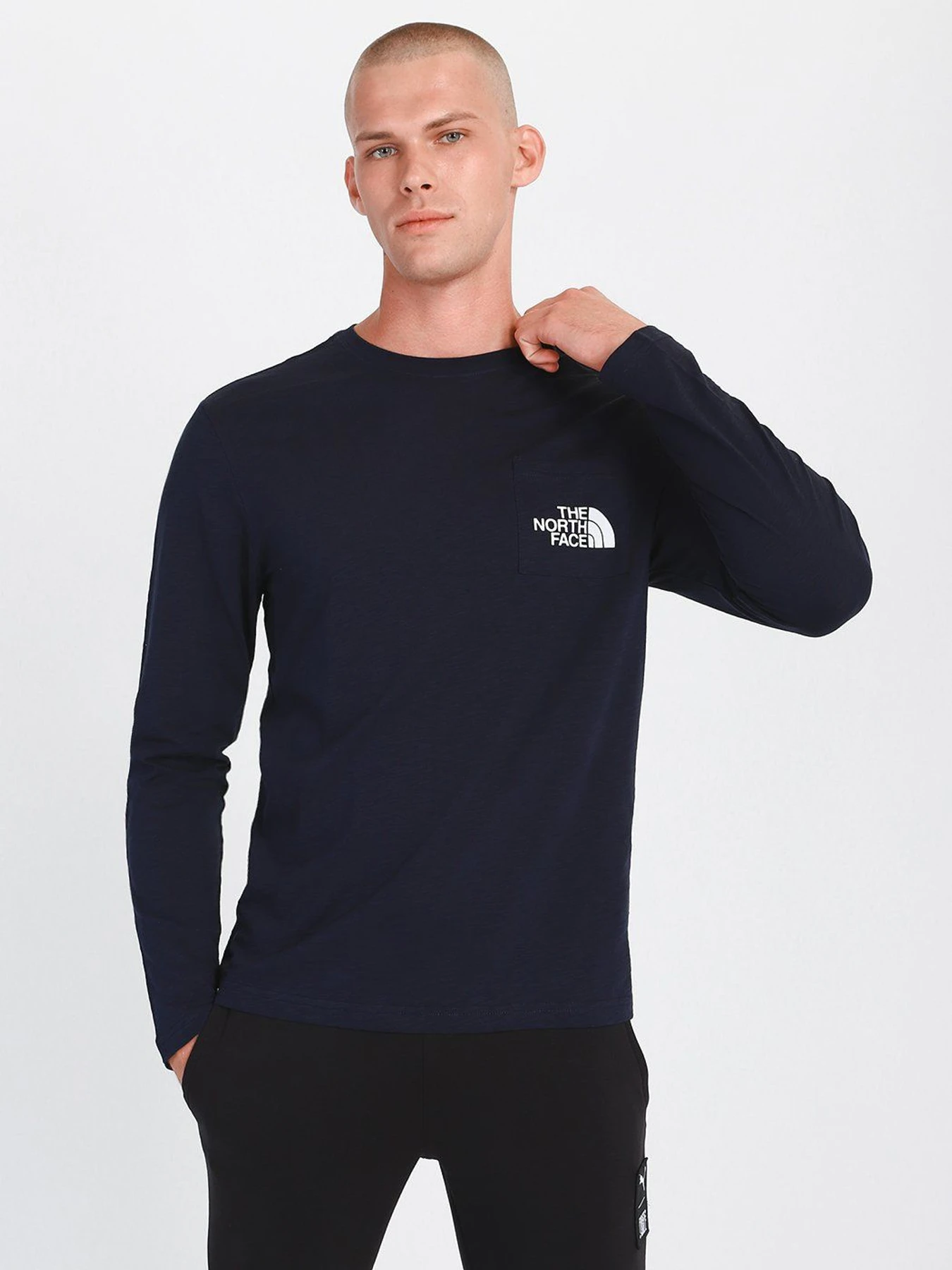 Худи и свитшоты The North Face Tissaack модель NF0A4M8ZRG11 Фото